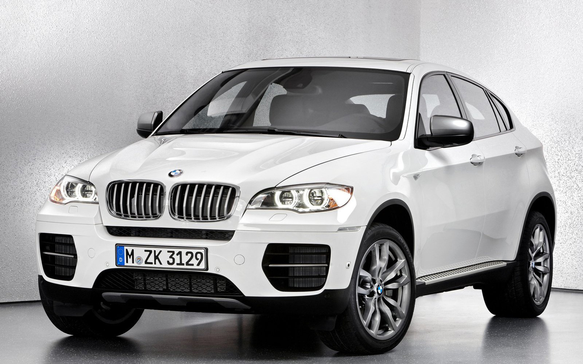 Wallpapers bmw x6 SUV on the desktop