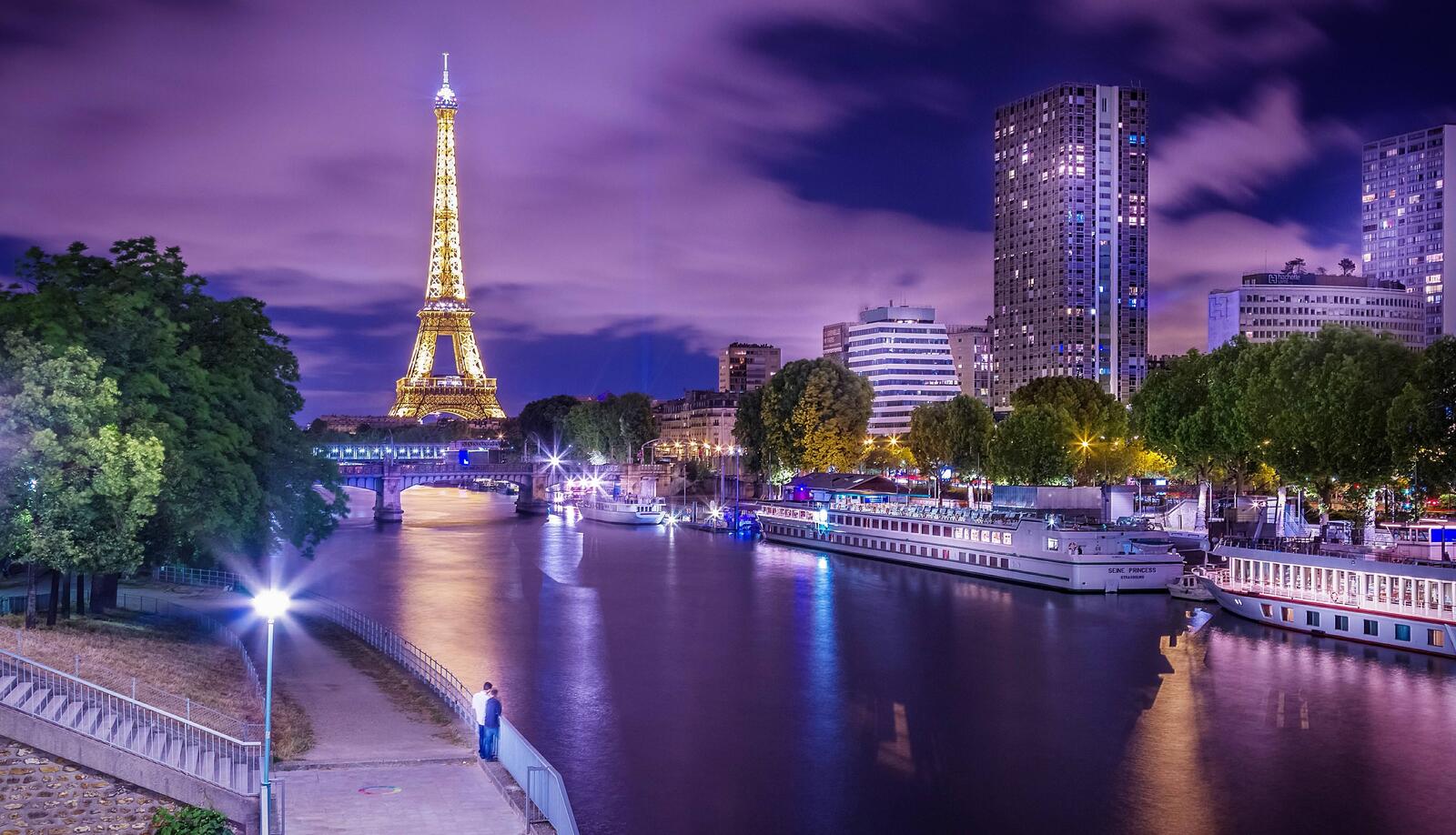 桌面上的壁纸晚上 巴黎 河流
