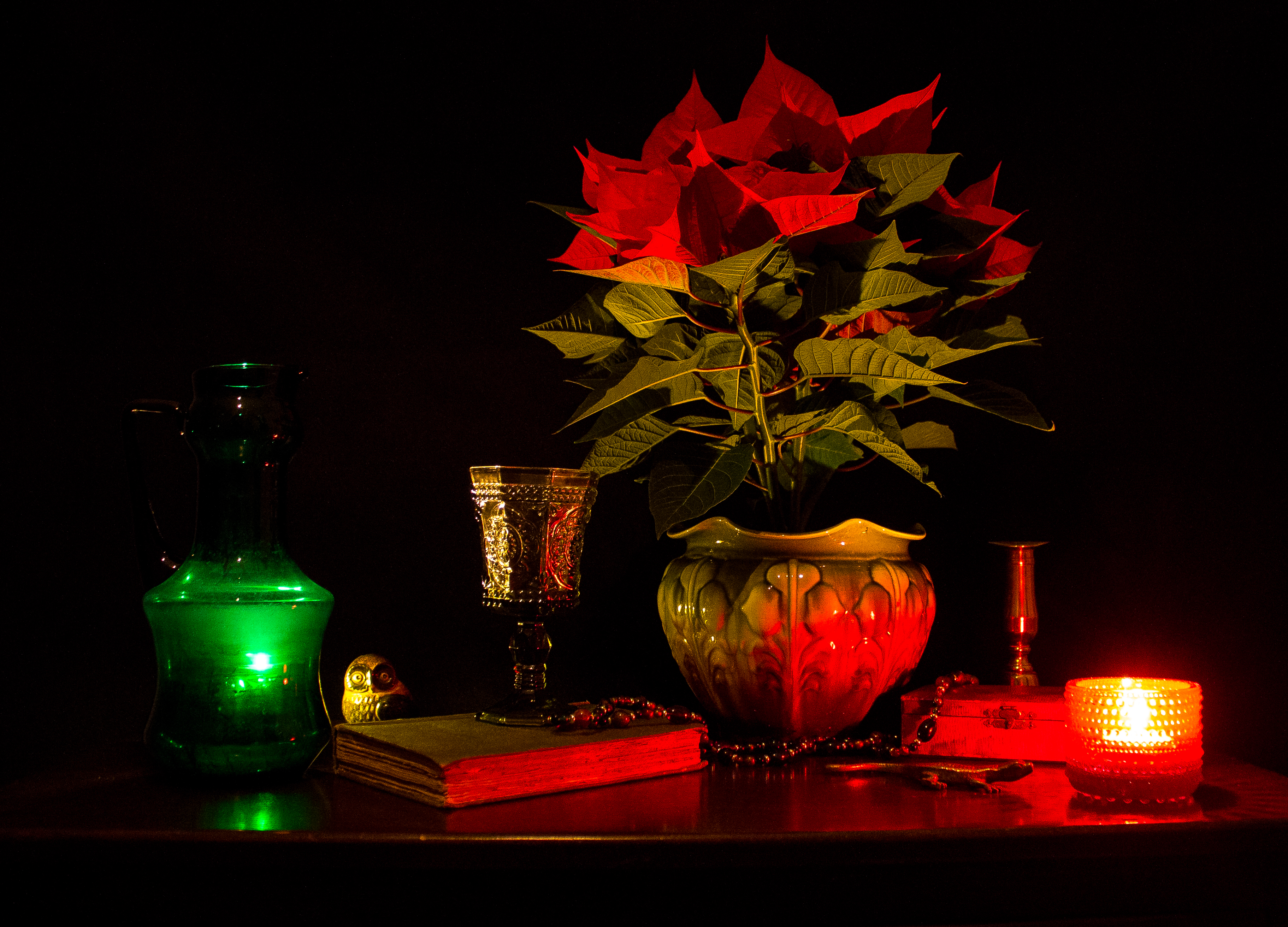 桌面上的壁纸烛 壶 栽种