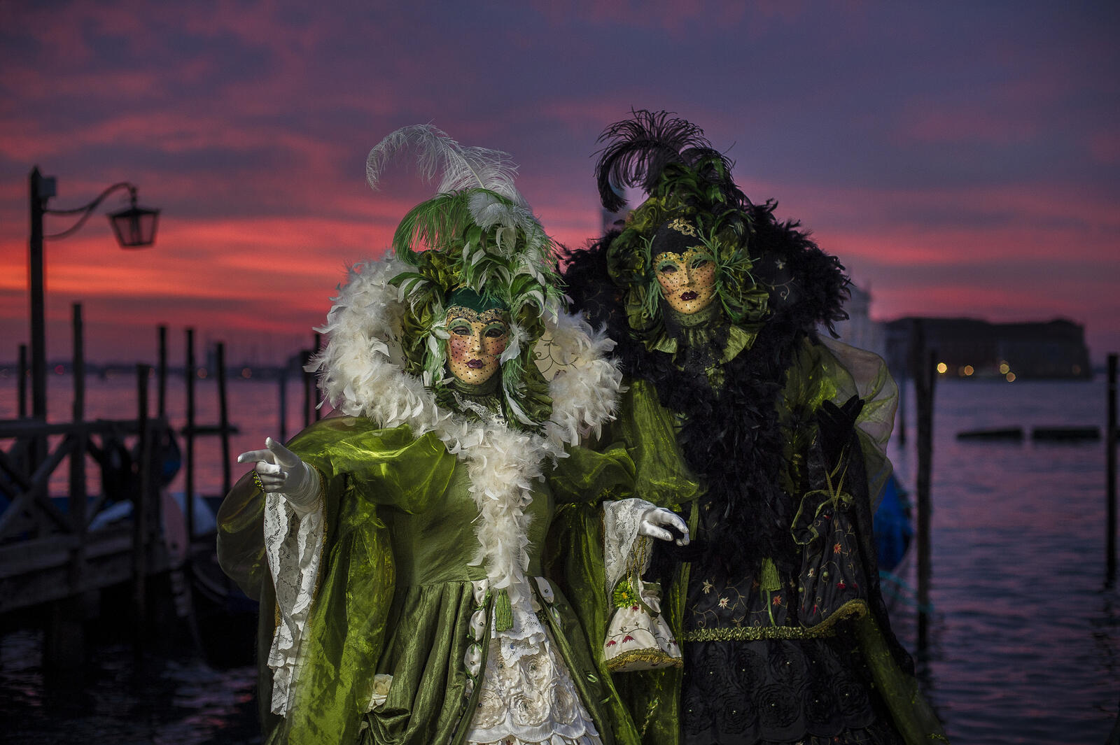 Обои костюмы праздник карнавал в венеции на рабочий стол