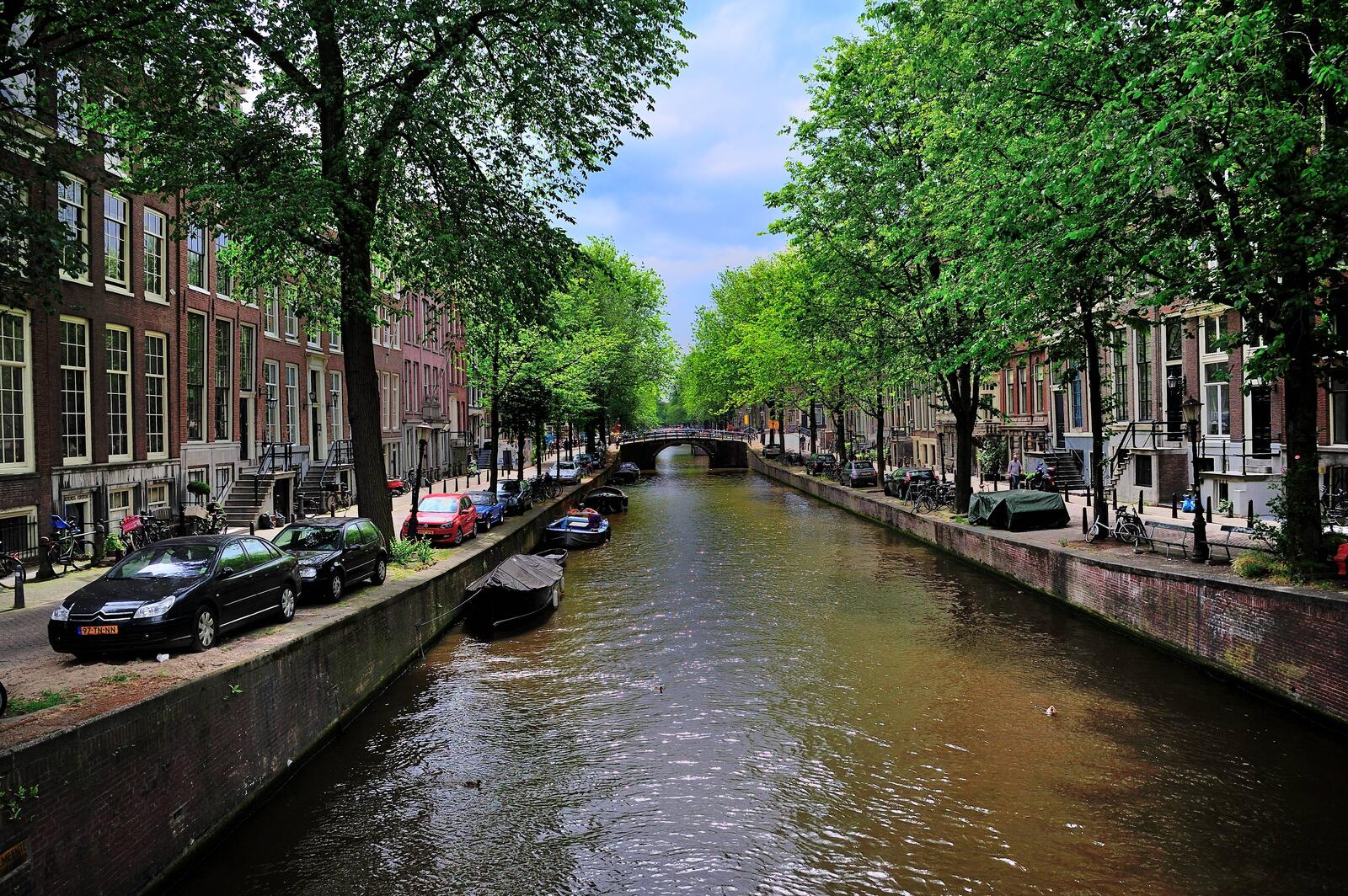 Обои канал расположен в провинции Северная Голландия река на рабочий стол