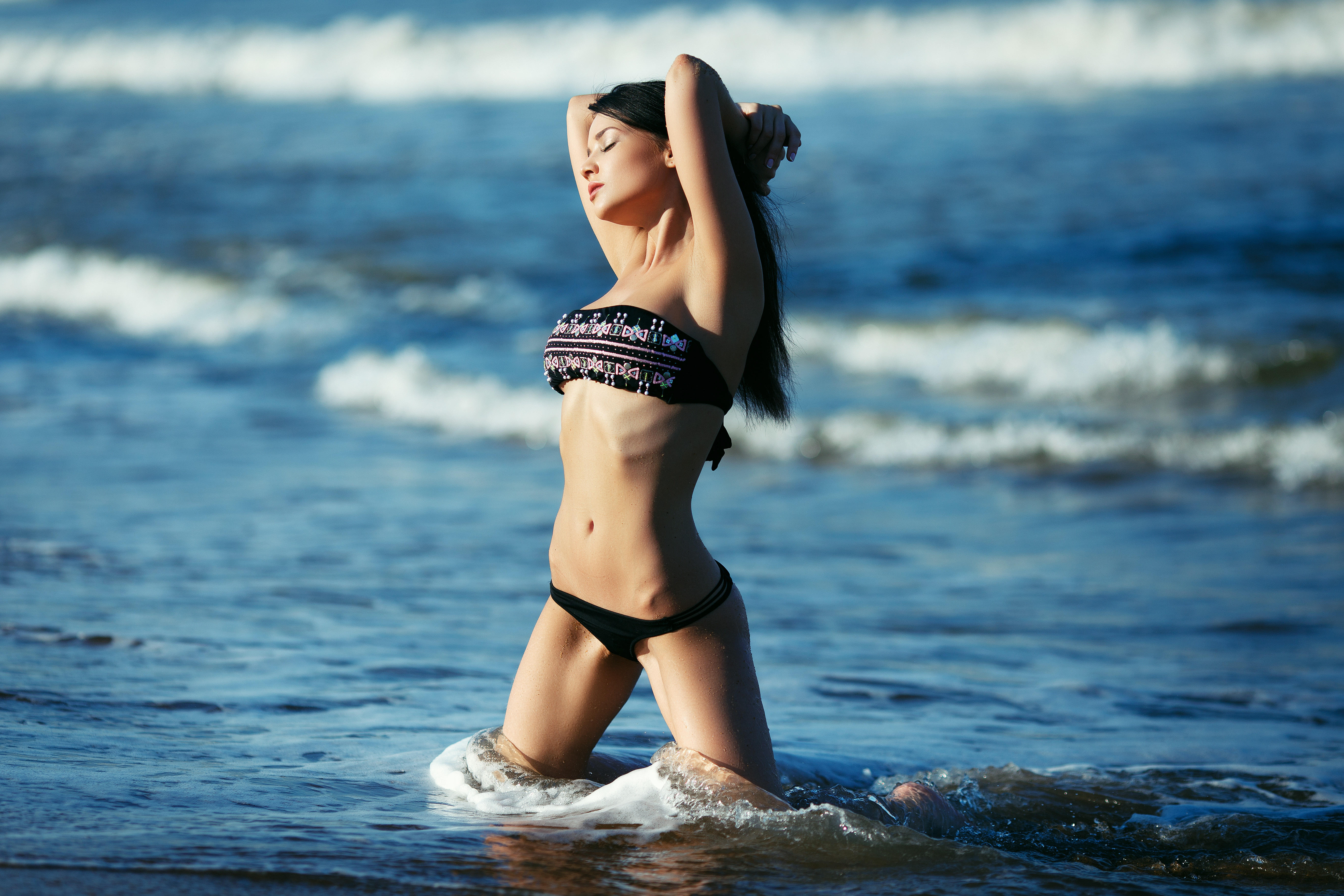 Фото девушка модель волны - бесплатные картинки на Fonwall