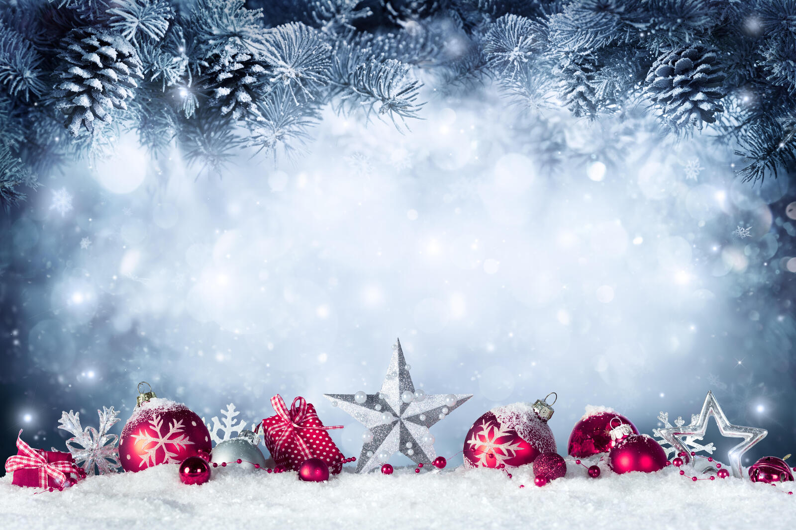 Wallpapers toys christmas red balls on the desktop