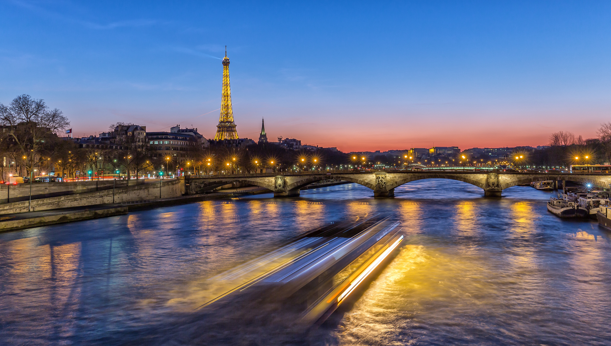 Photo evening cityscape Paris - free pictures on Fonwall