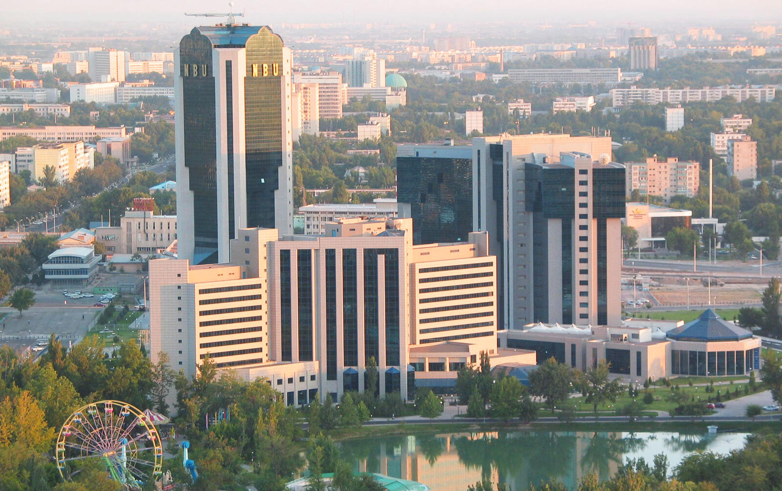 Обои Узбекистан Ташкент НацБанк на рабочий стол