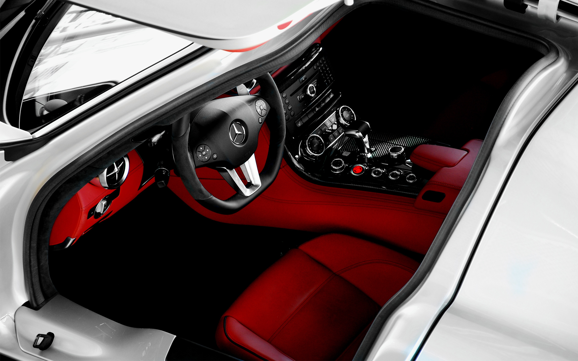 Wallpapers Mercedes interior red on the desktop