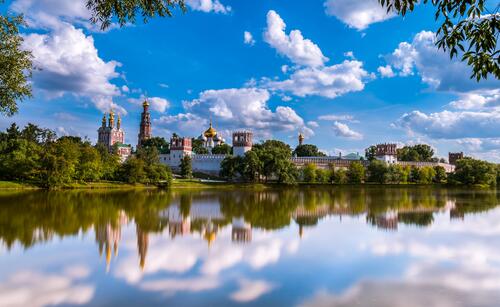 Free russia, the novodevichy convent photos on the phone