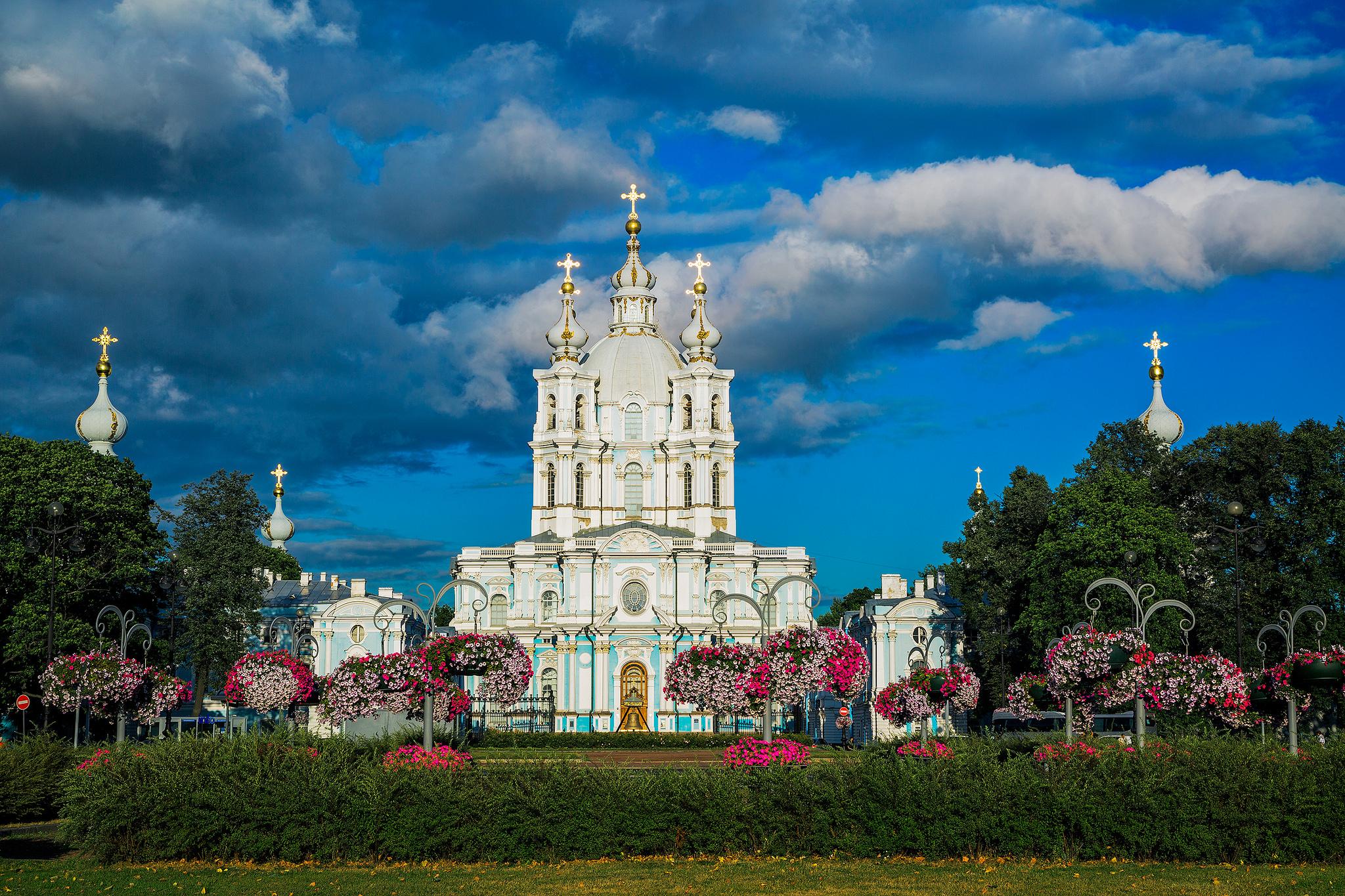 Обои Смольный монастырь Санкт-Петербурге Россия на рабочий стол