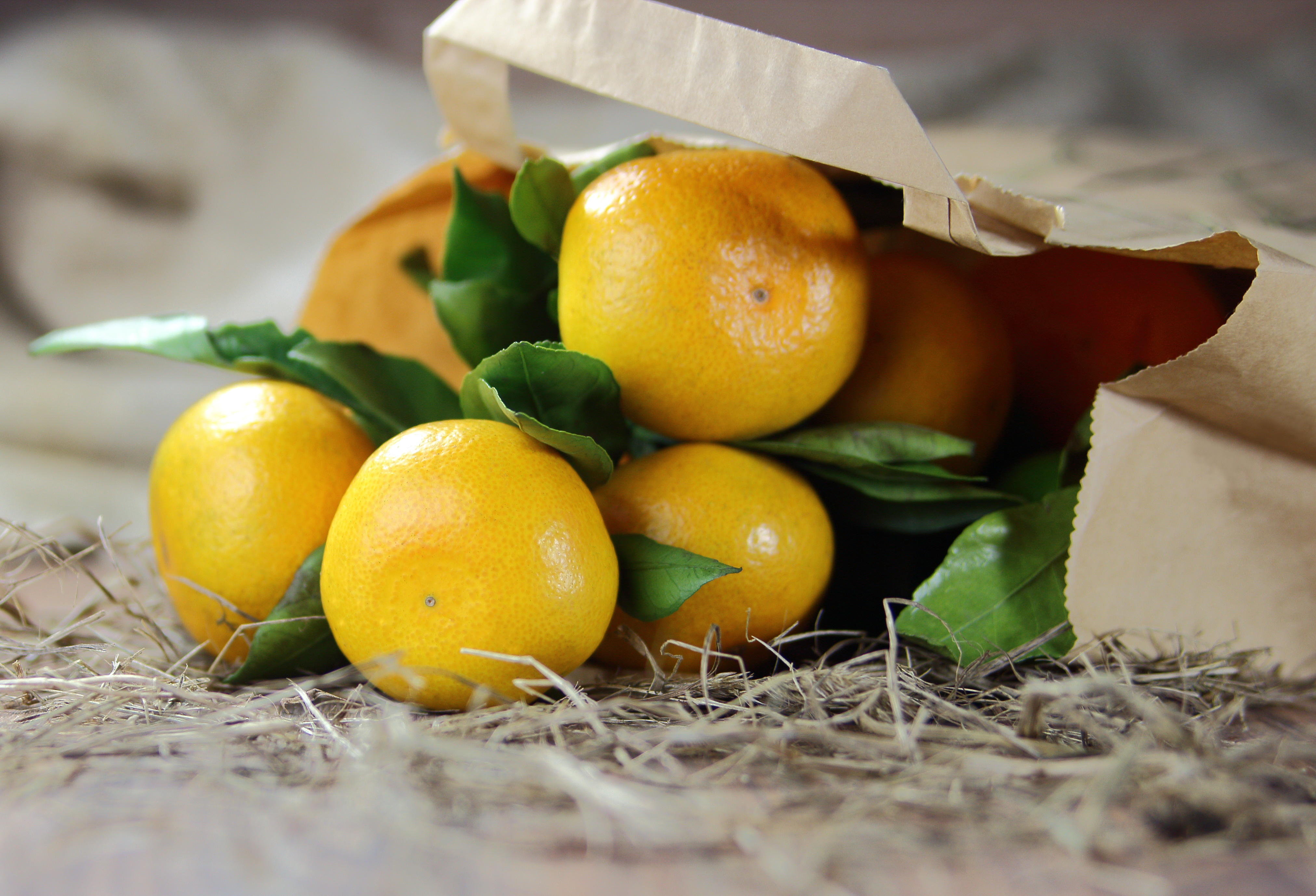 Фото бесплатно желтые мандарины, цитрусовые, еда