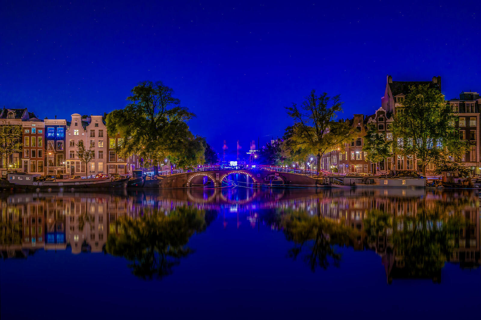 Обои Амстердам Нидерланды отражение на рабочий стол