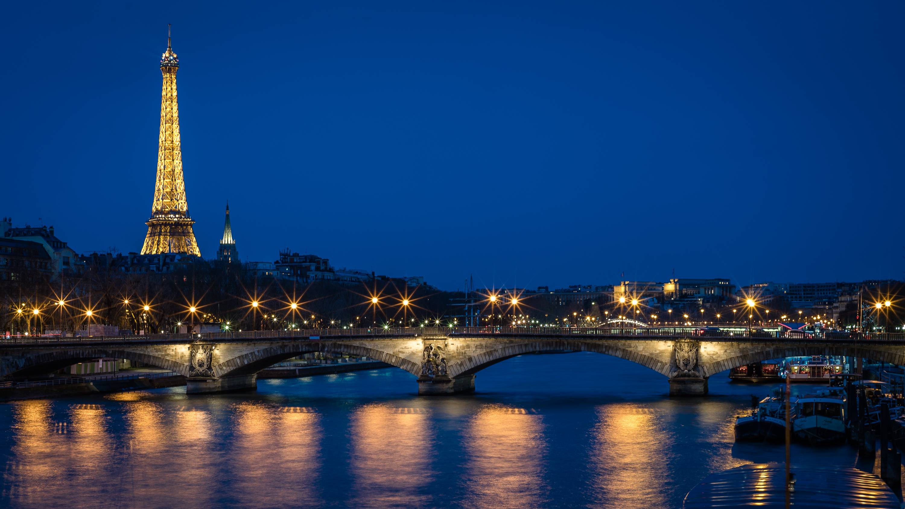 France pictures. Эйфелева башня река сена. Франция Эйфель мост. Париж. Эйфелева башня, река сена. Париж сена Эйфелева башня.