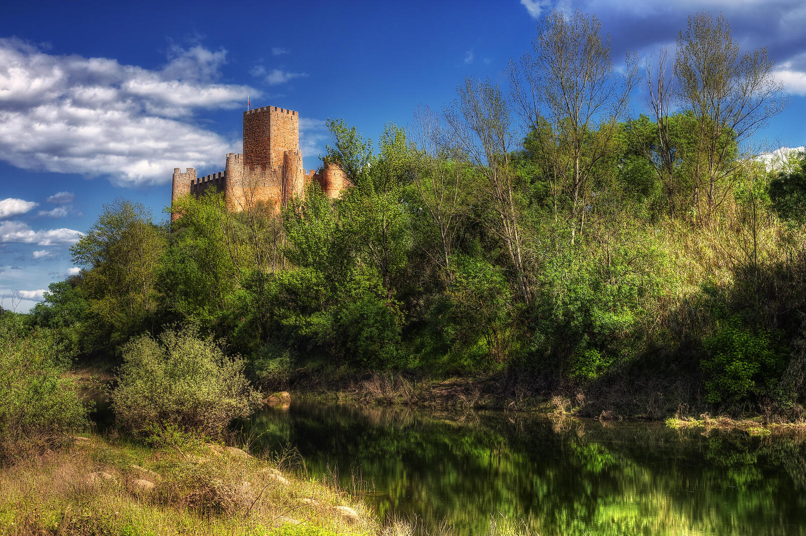 Wallpapers The castle of Almourol Portugal landscape on the desktop