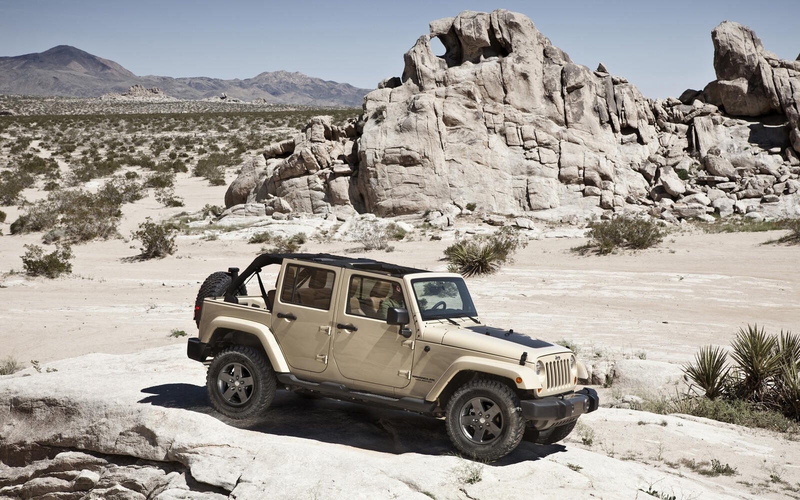 Wallpapers jeep SUV reserve on the desktop