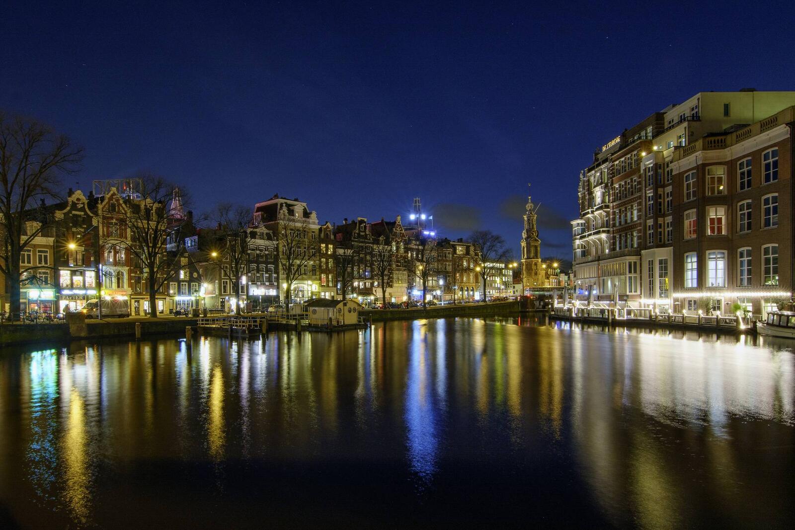 Обои город Нидерланды расположен в провинции Северная Голландия на рабочий стол