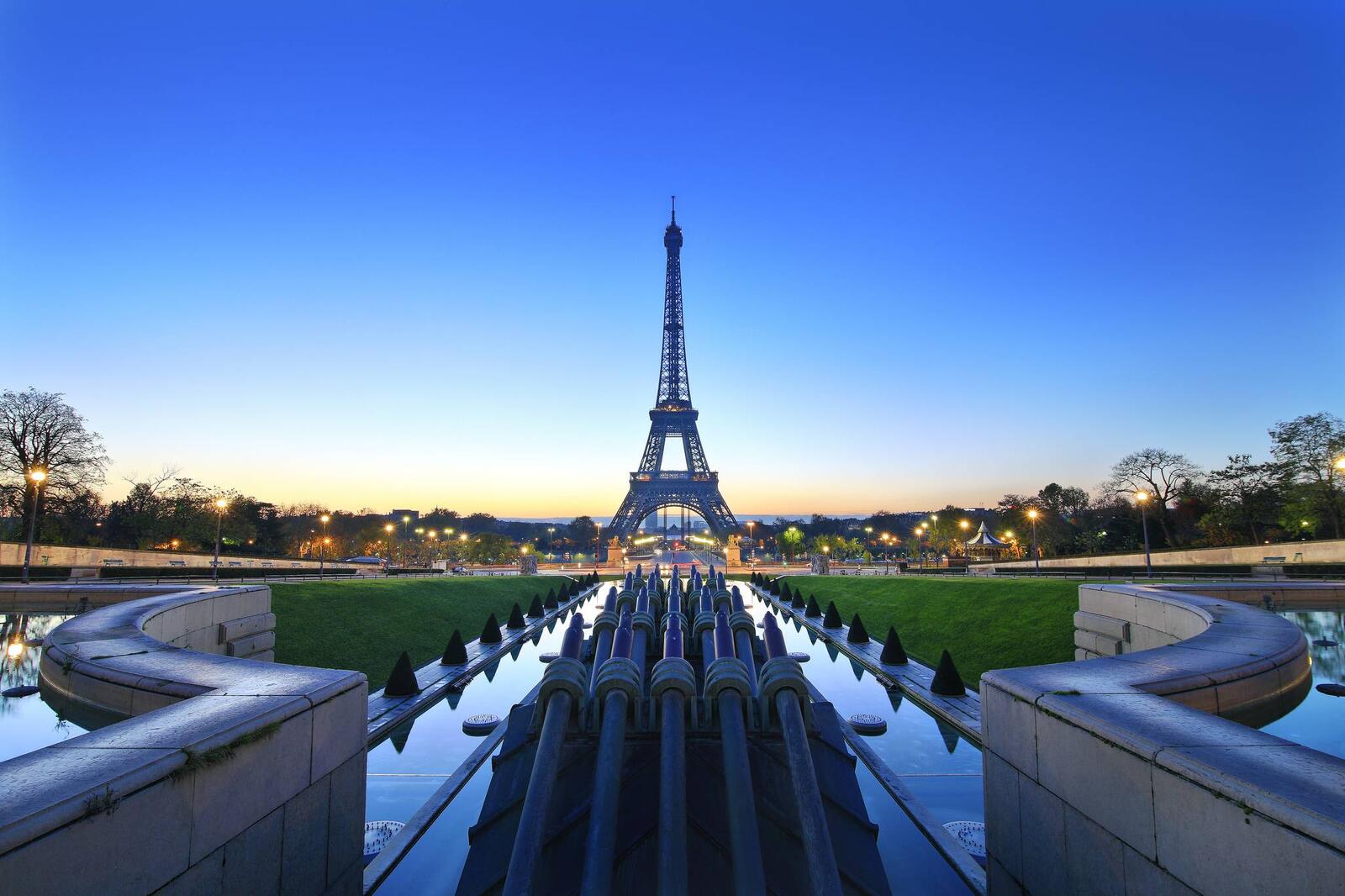 Обои Франция Эйфелева Башня памятник на рабочий стол