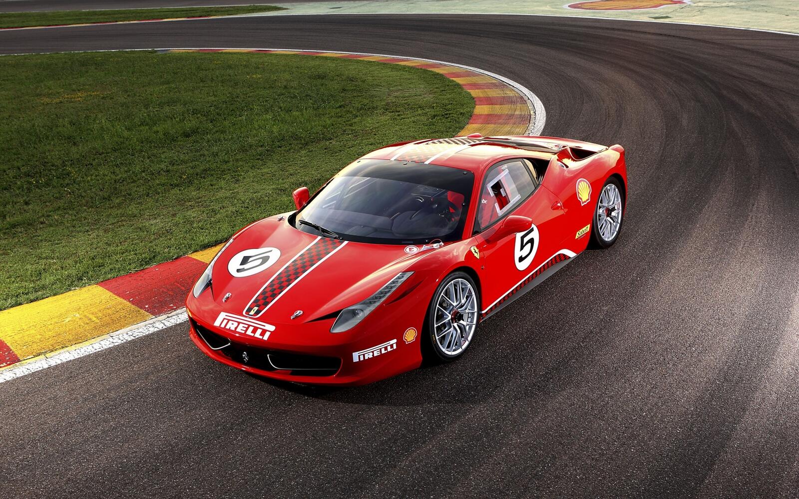 Обои Ferrari 458 Challenge красная кольцевая дорога на рабочий стол