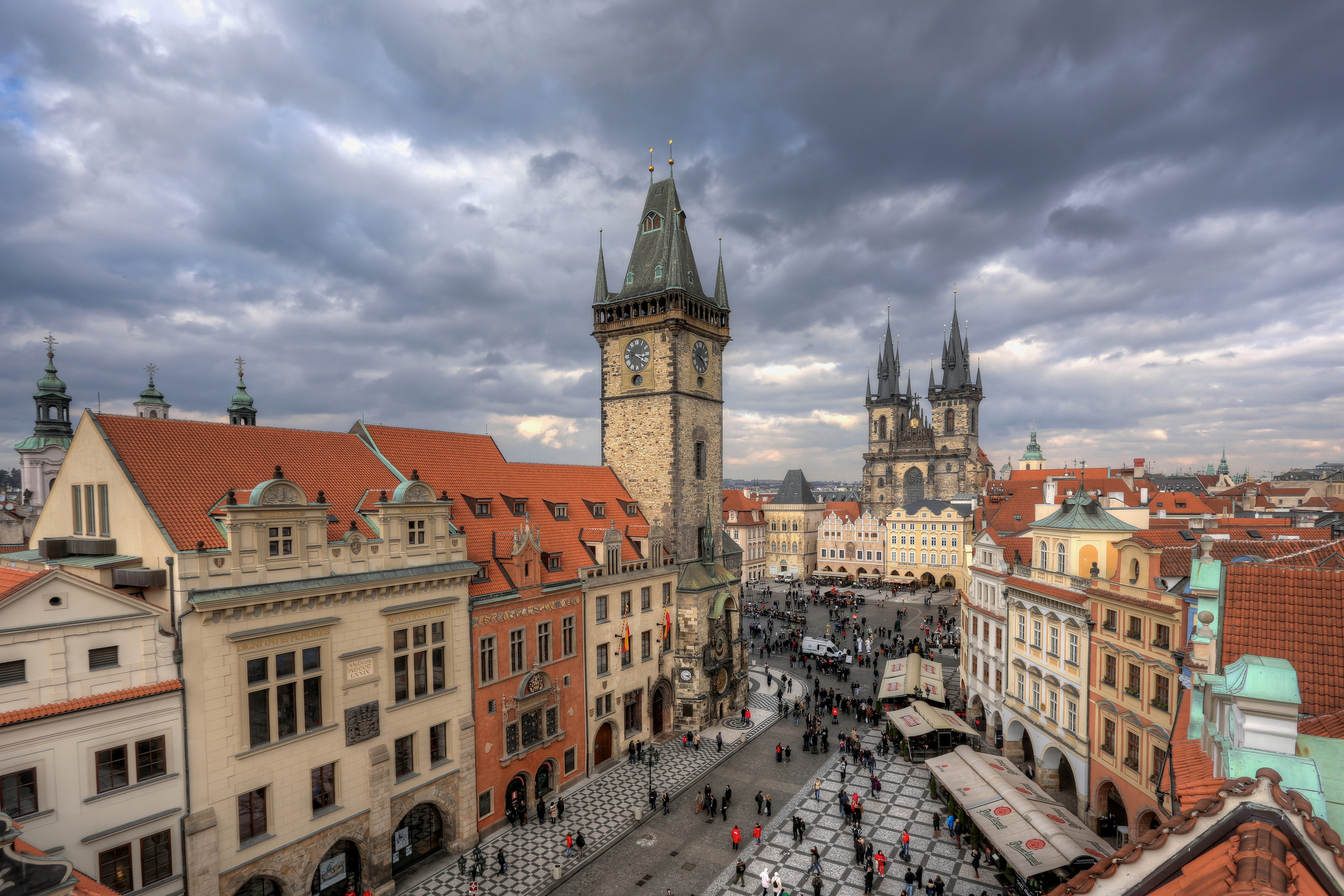 Обои дома город Прага на рабочий стол