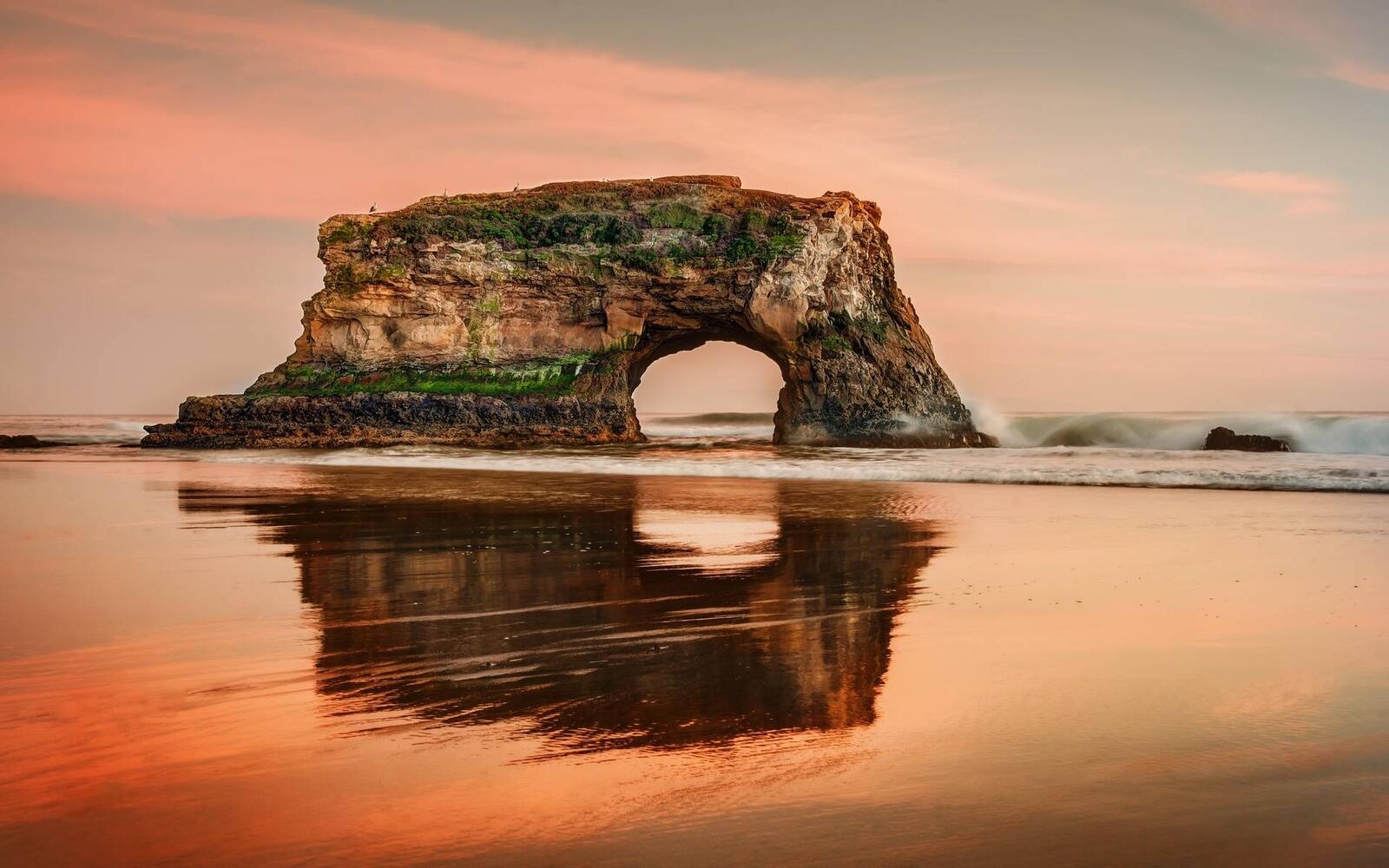 Wallpapers rock arch shore on the desktop