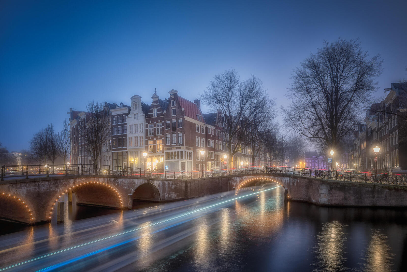 Обои Амстердам река мост на рабочий стол