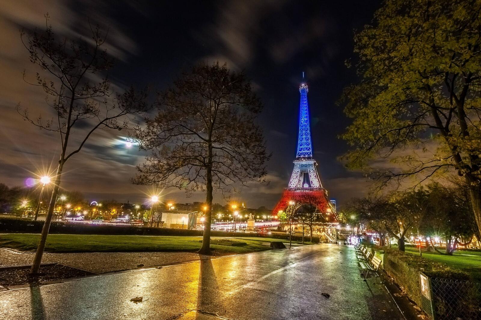 Обои Париж город освещение на рабочий стол