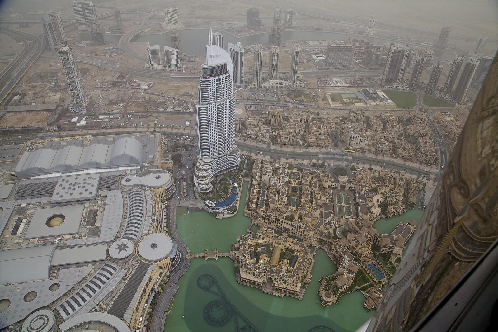 Обои Бурдж-Халифа Дубай ОАЭ на рабочий стол