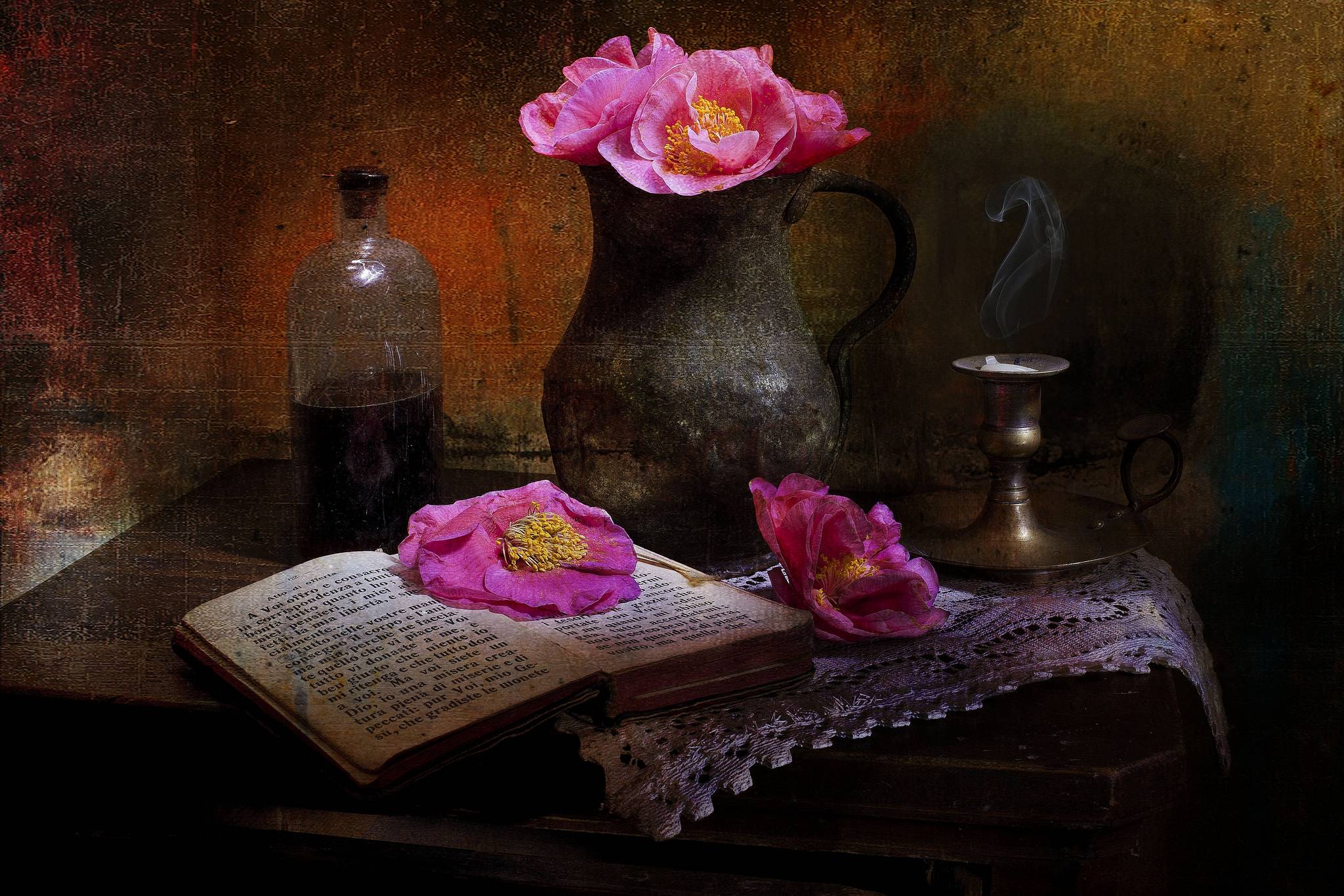 桌面上的壁纸水壶 鲜花 罂粟