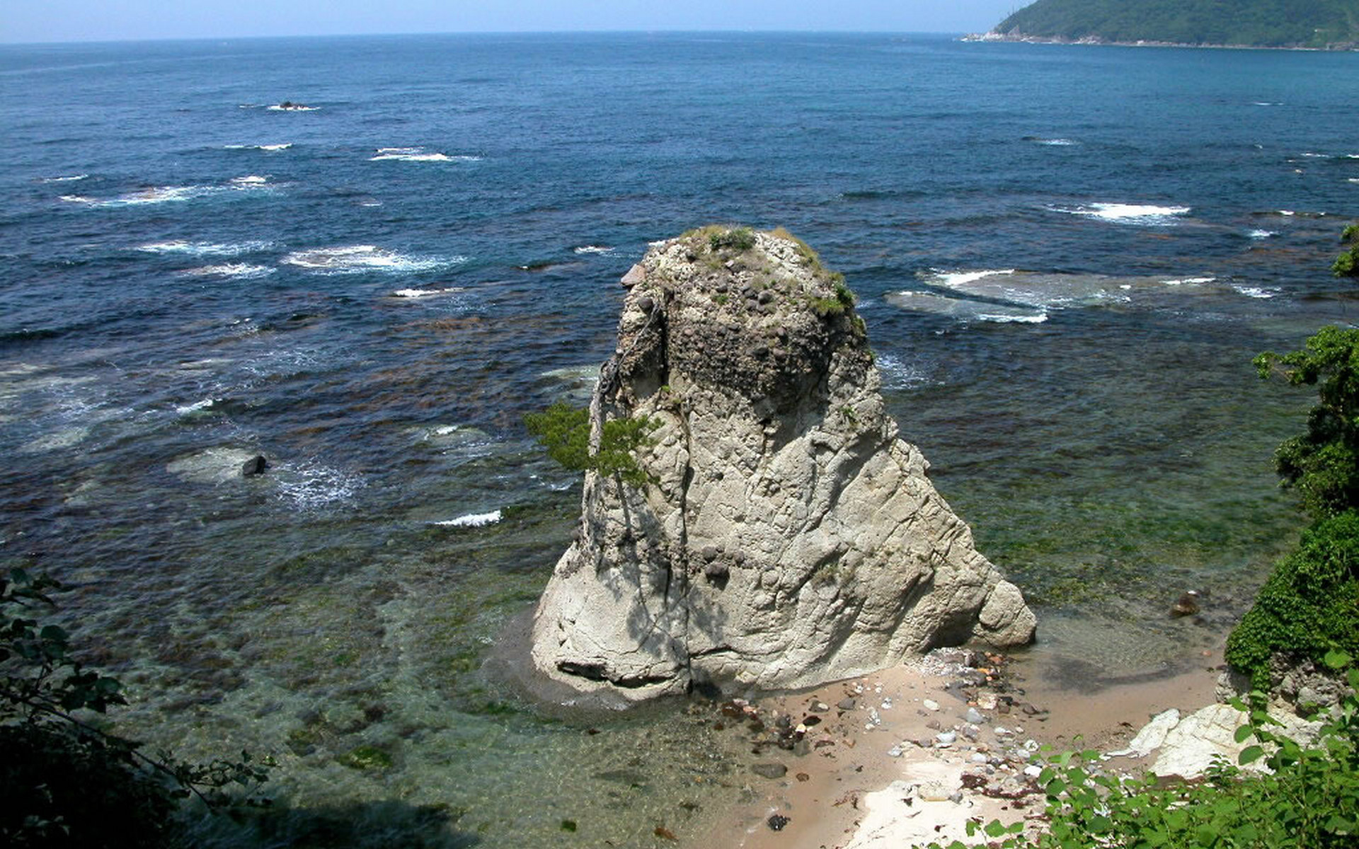 Обои остров берег скалы на рабочий стол