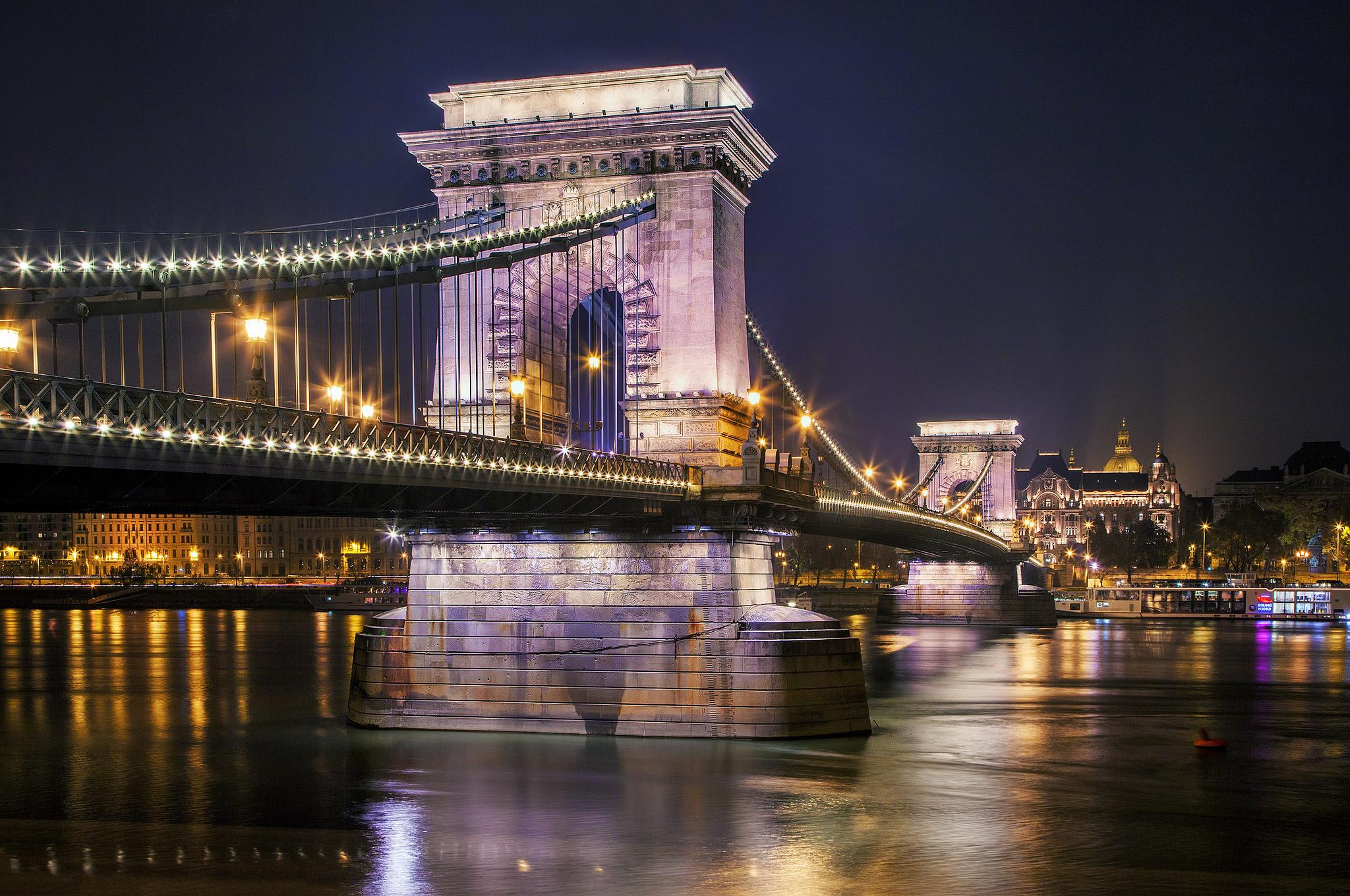 Photo free Budapest, Hungary, Chain Bridge