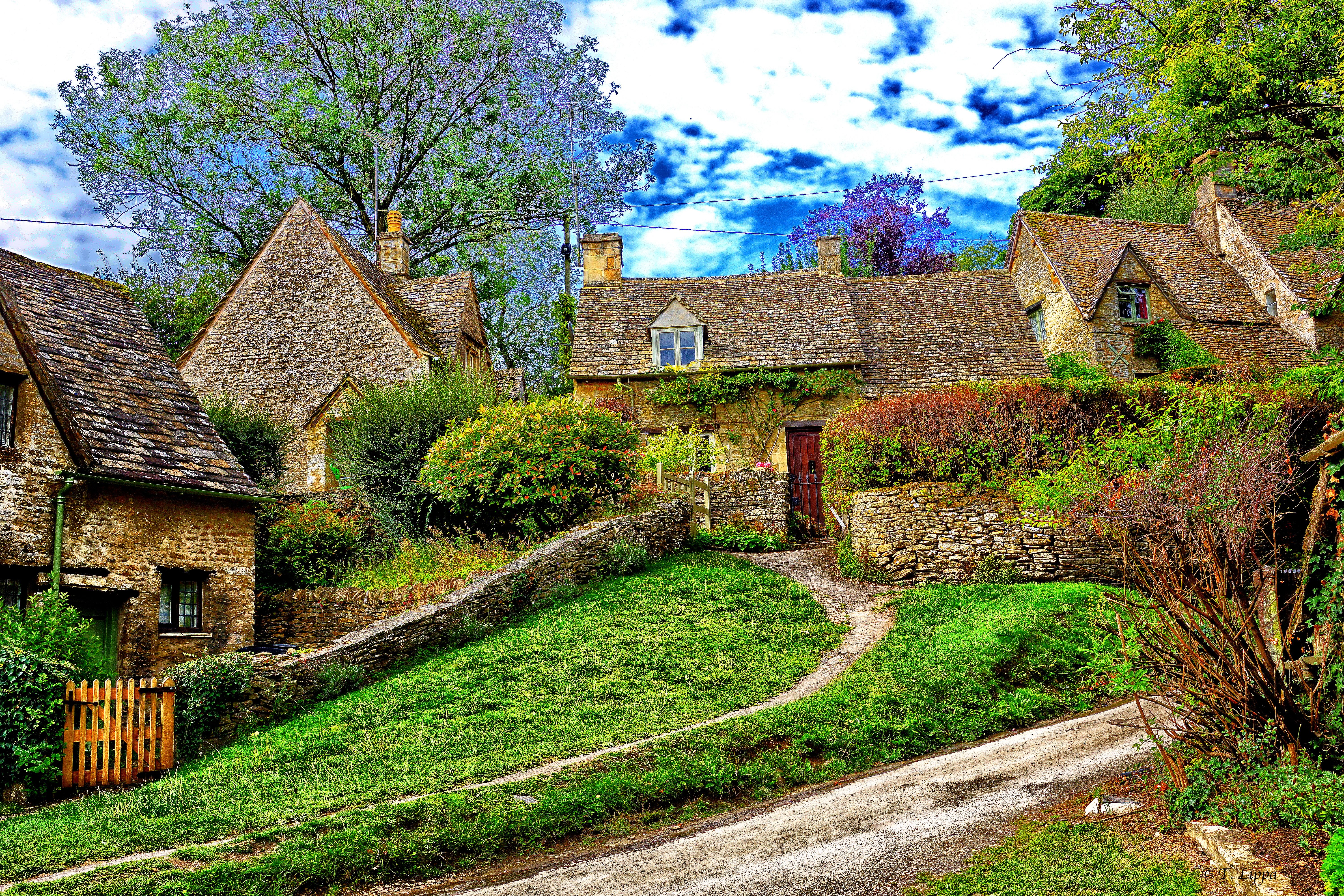 Wallpapers house in Cotswold England landscape on the desktop