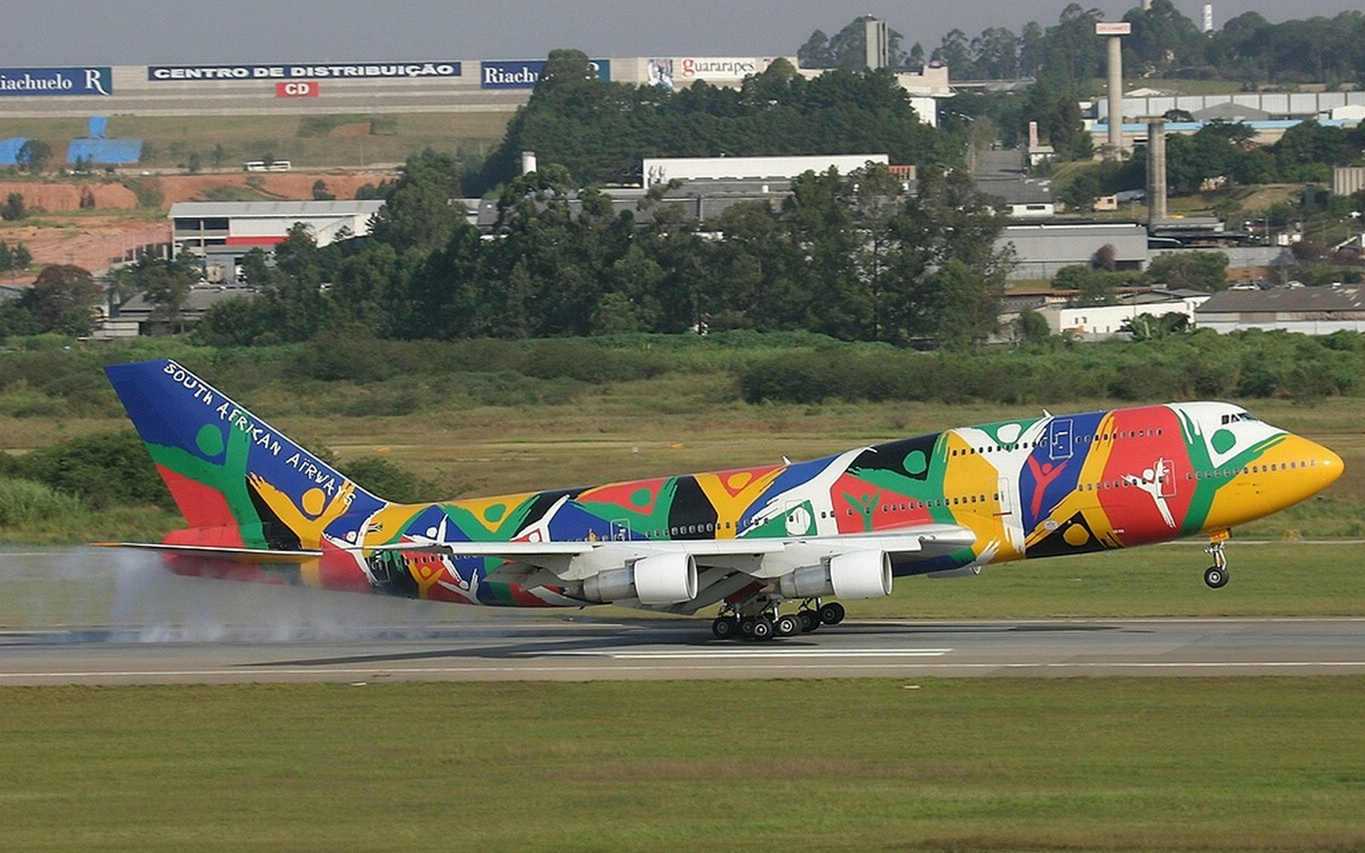 Разноцветные самолеты
