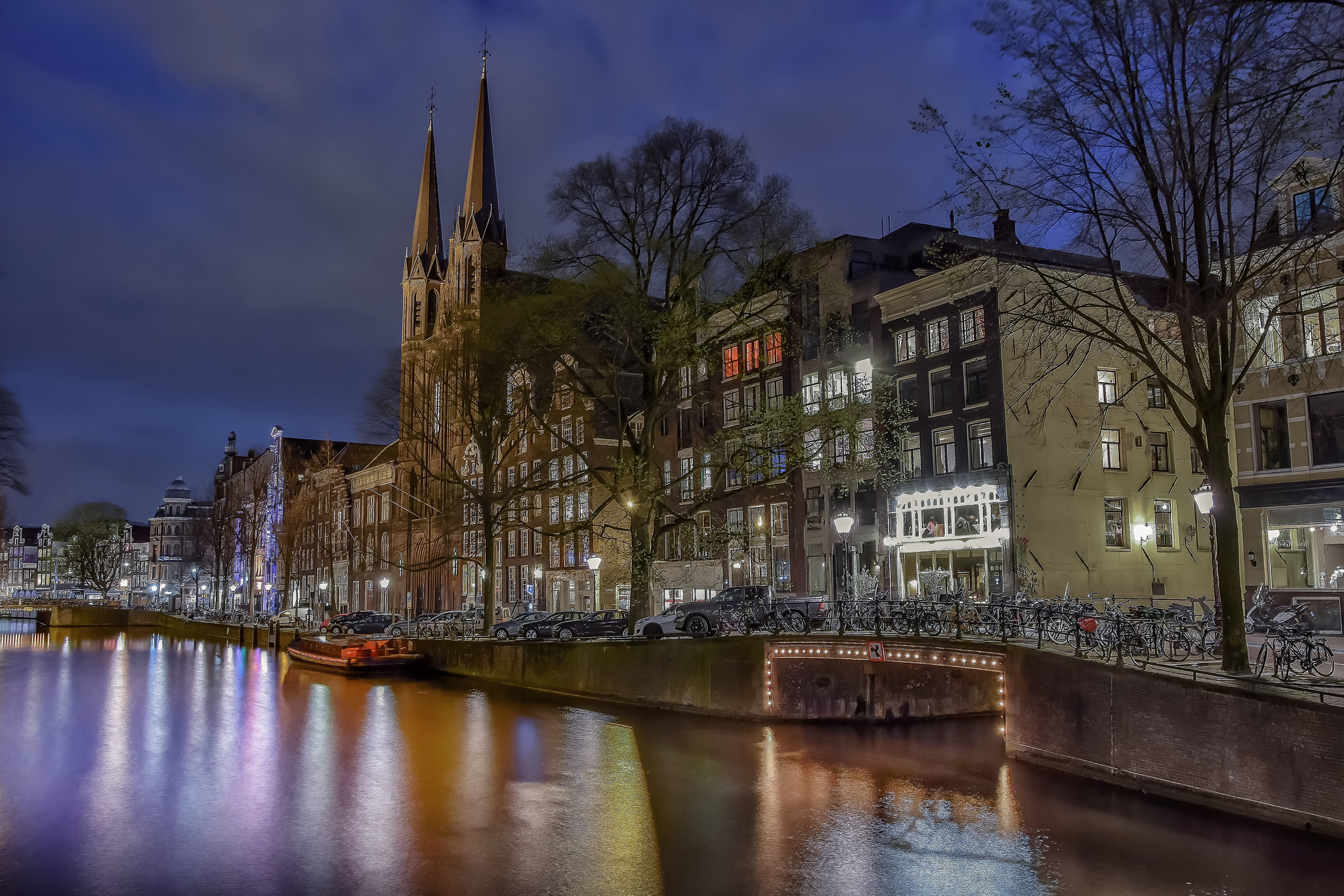 桌面上的壁纸阿姆斯特丹 水渠 晚上