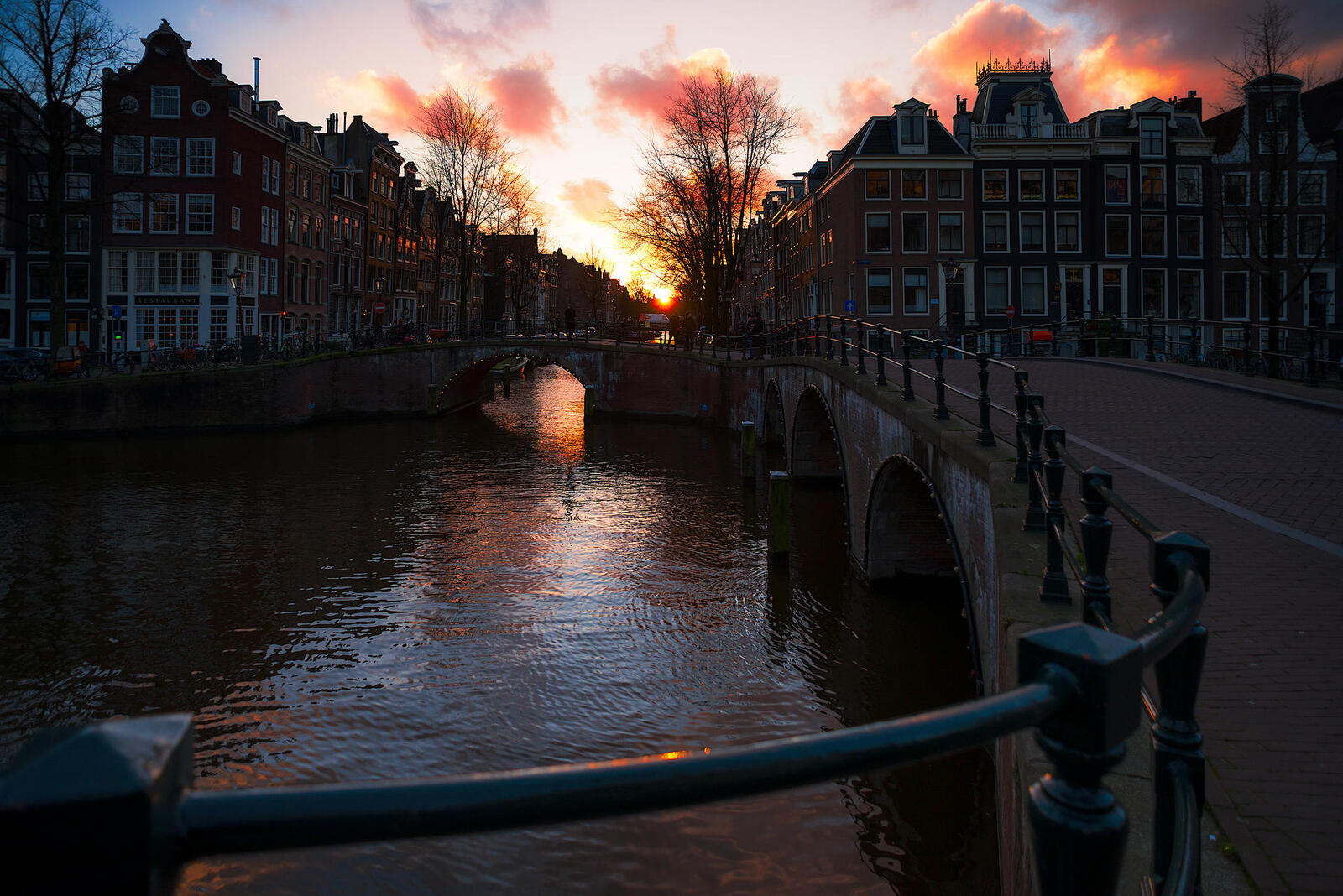 Обои мост Амстердам Голландия на рабочий стол