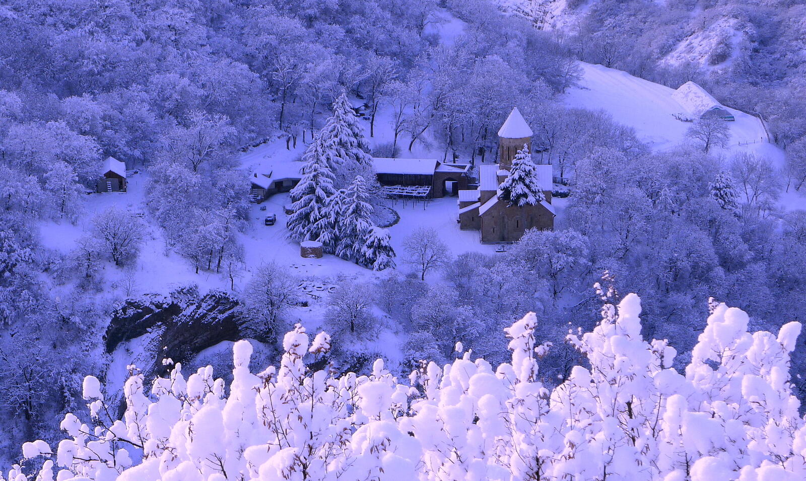 Обои дома Пейзаж снег на рабочий стол