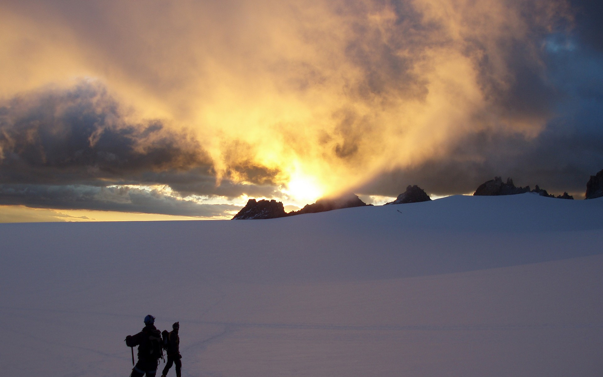 Фото бесплатно горы, снег, альпинисты