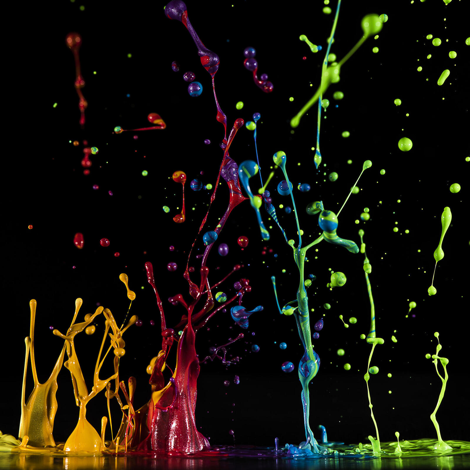 Free photo Drops of paint