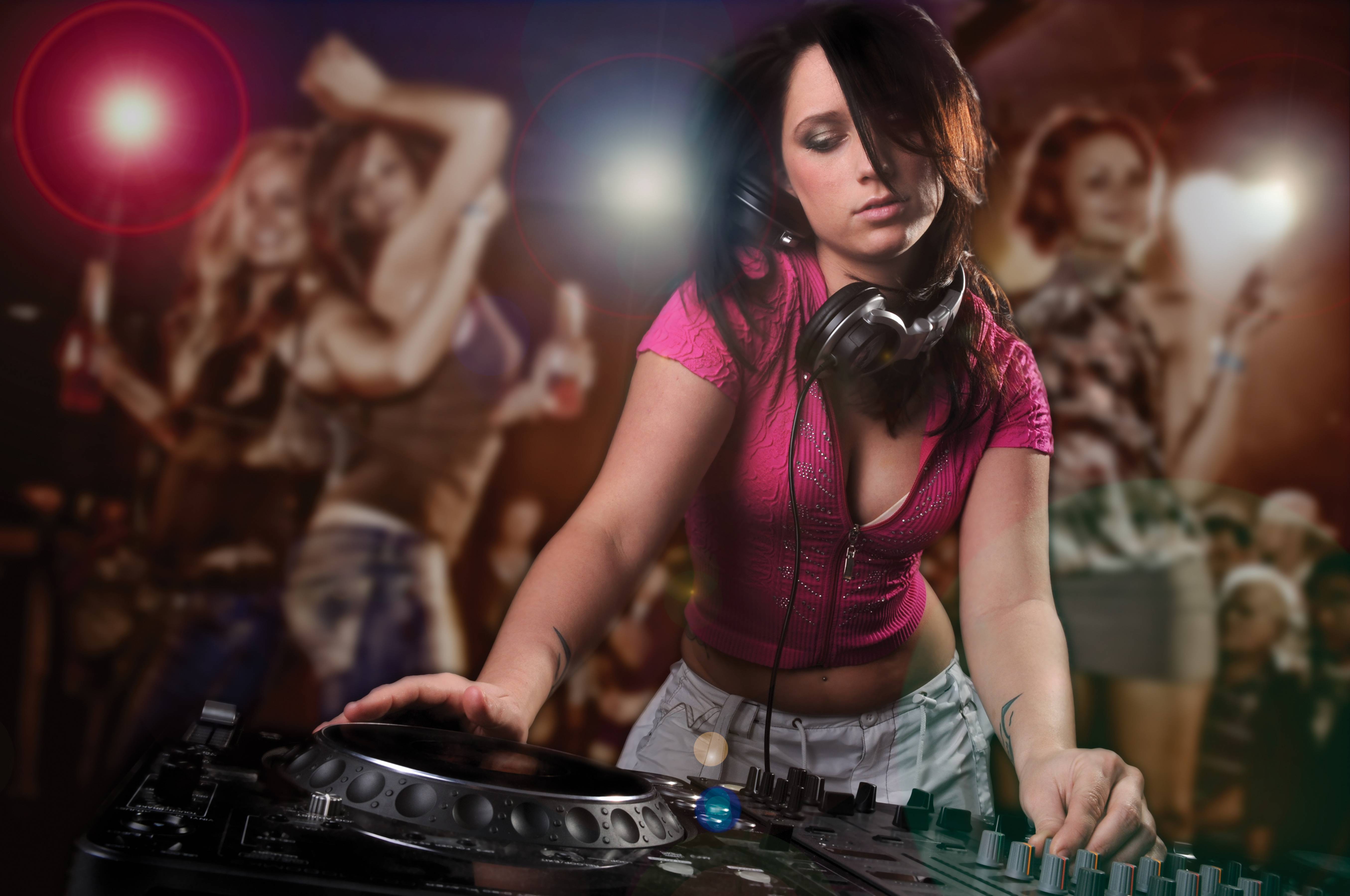 Wallpapers music girl girl DJ on the desktop