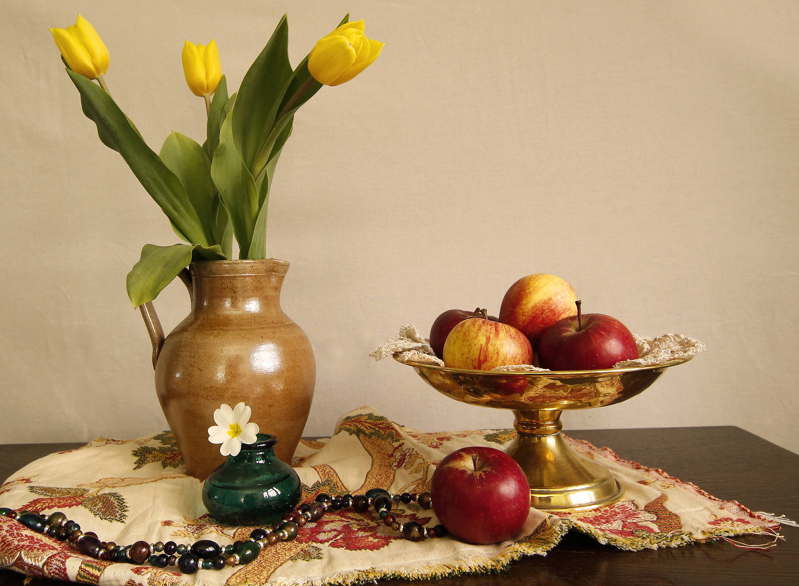 Фото бесплатно цветы, ваза, яблоки