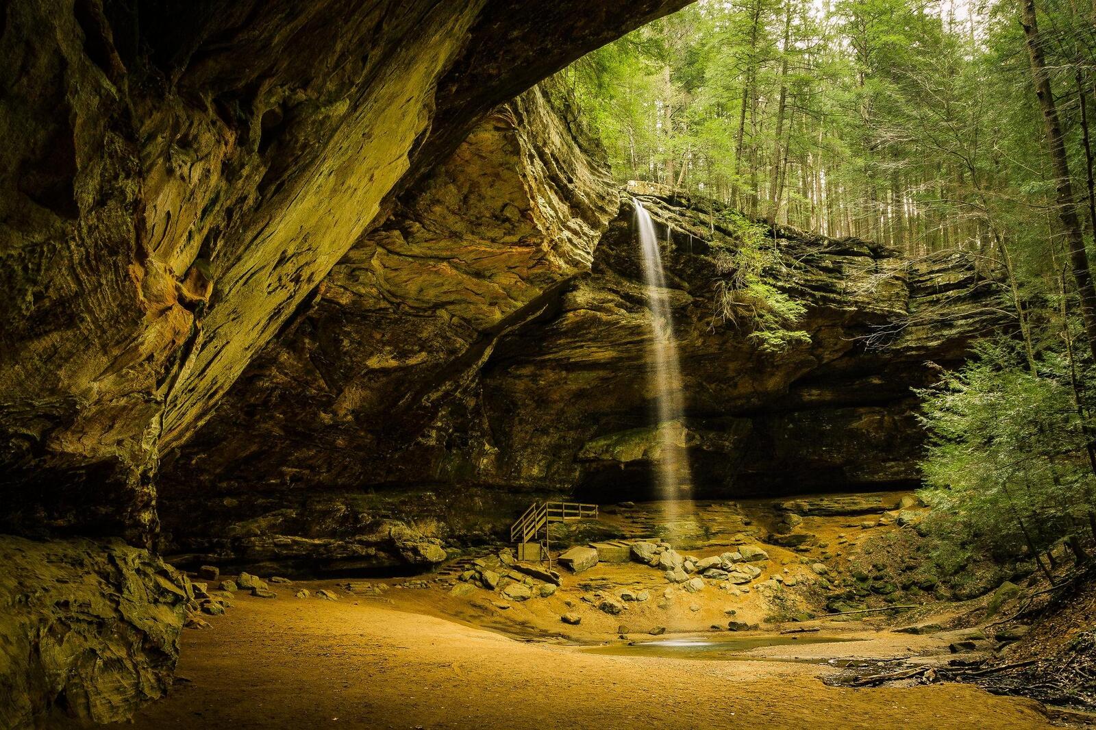 Обои Hocking Hills State Park Ohio Ash Cave Falls на рабочий стол
