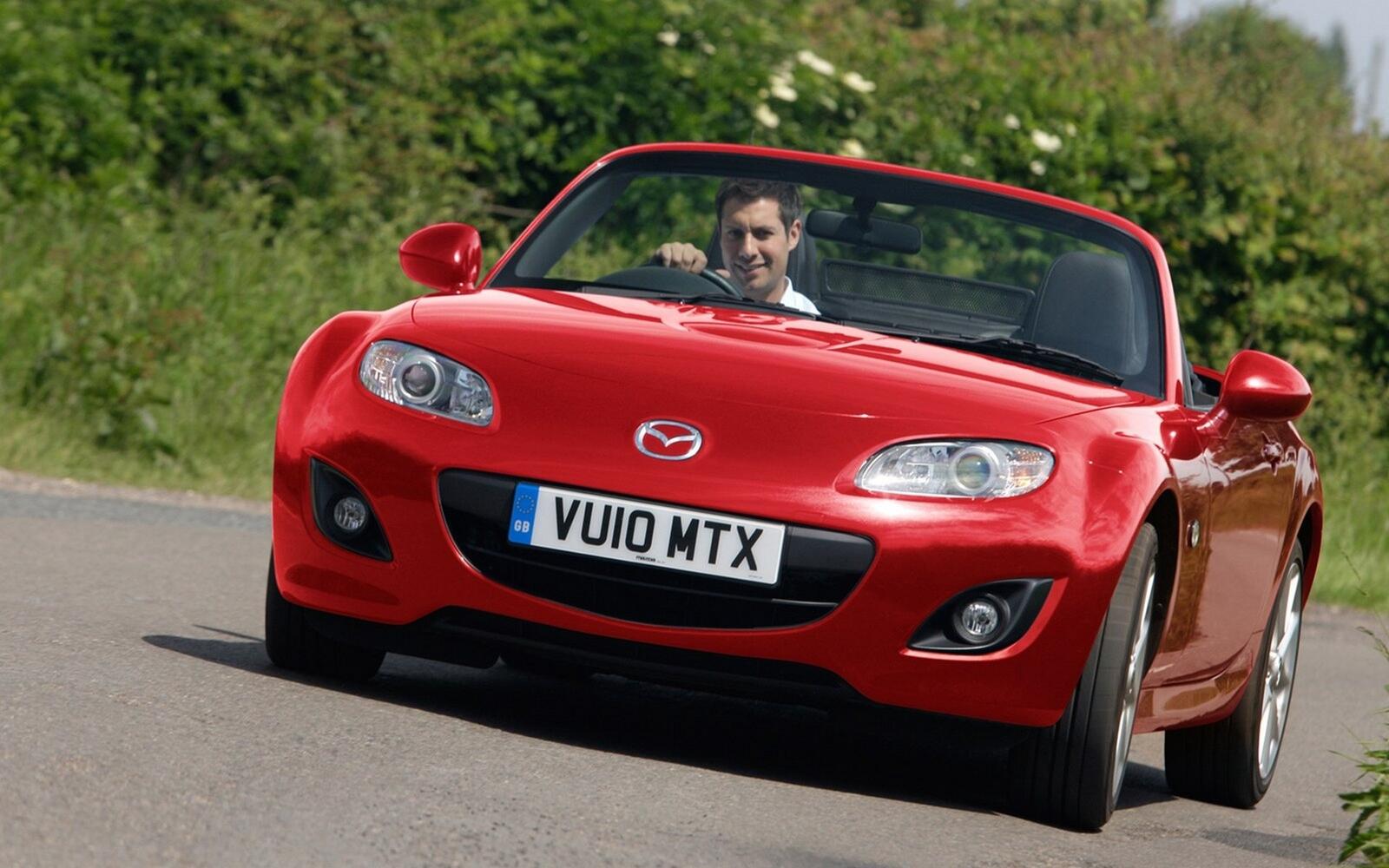 Wallpapers Mazda cabriolet red on the desktop