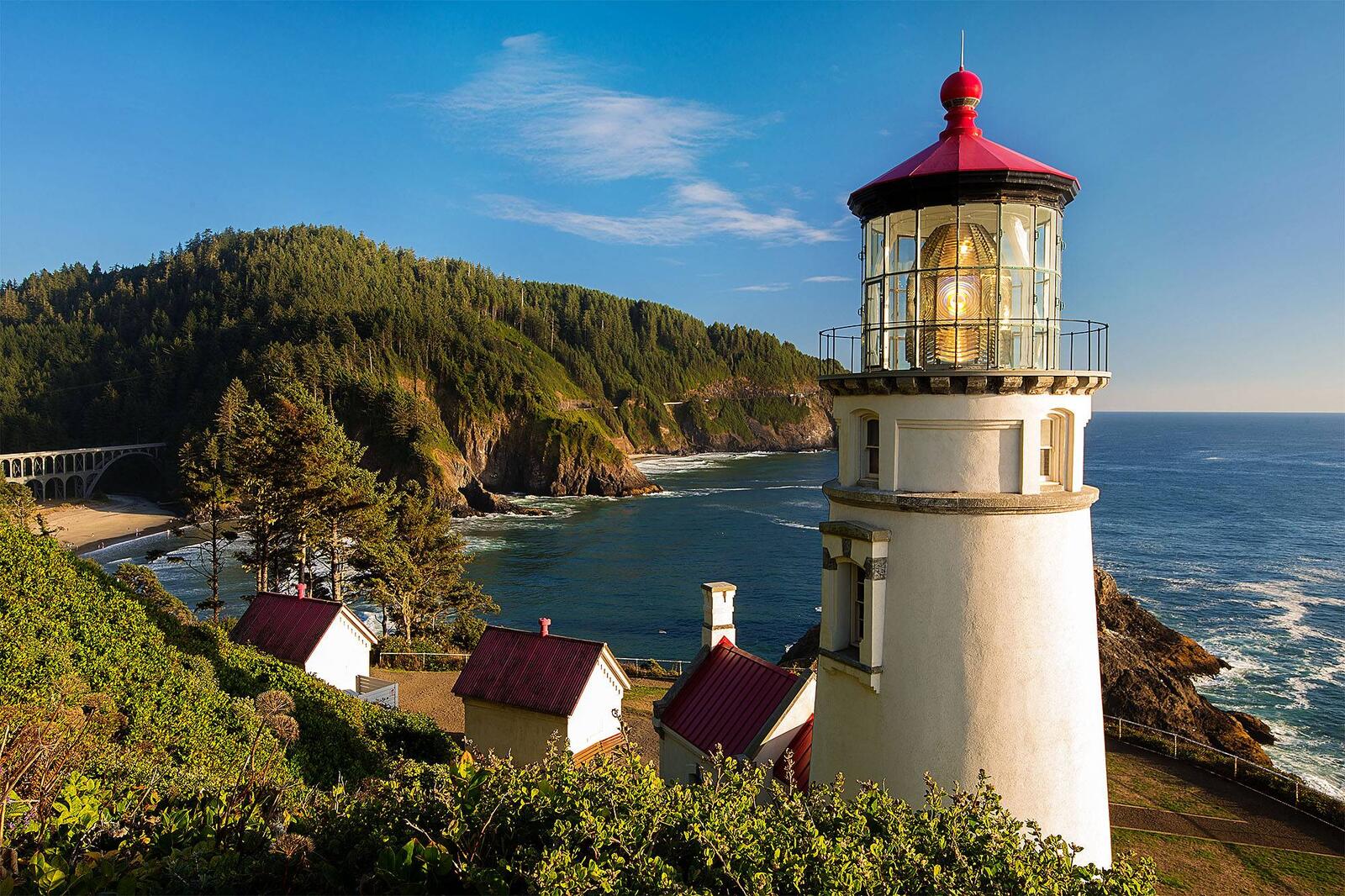 Обои Heceta Head Light is a lighthouse Oregon Coast пейзаж на рабочий стол