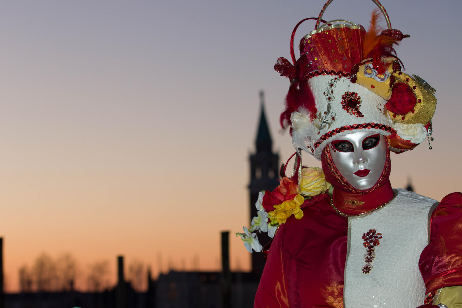 Wallpapers Venetian outfit mask outfits on the desktop