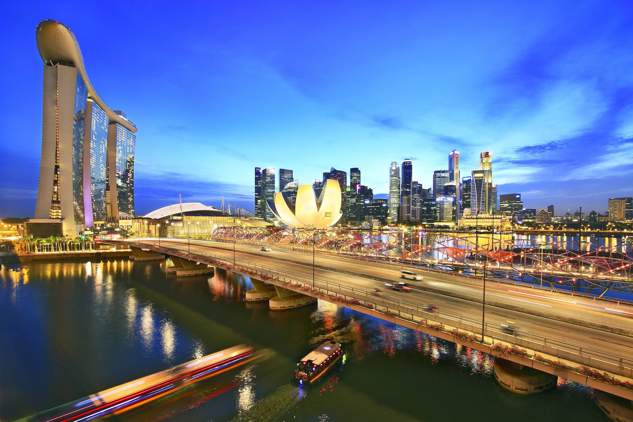 Обои Сингапур темнеет вечерний город на рабочий стол