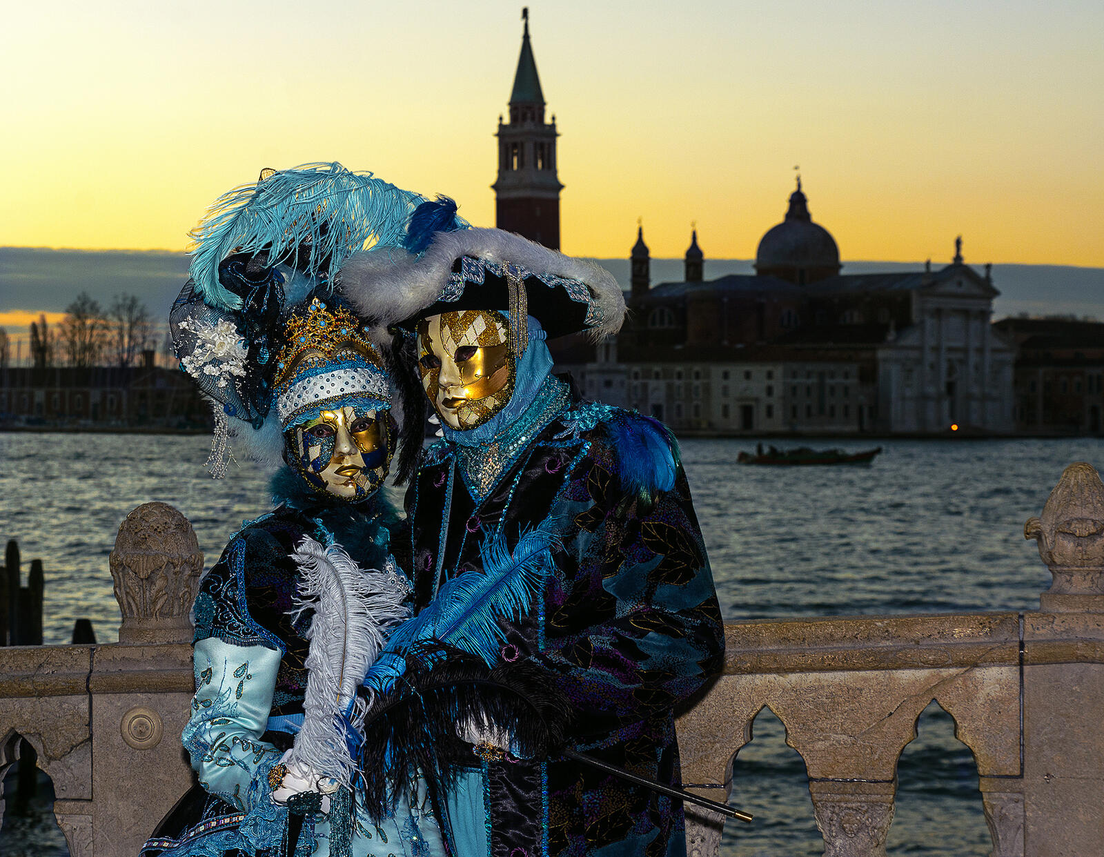 Обои италия венецианский костюм карнавал на рабочий стол