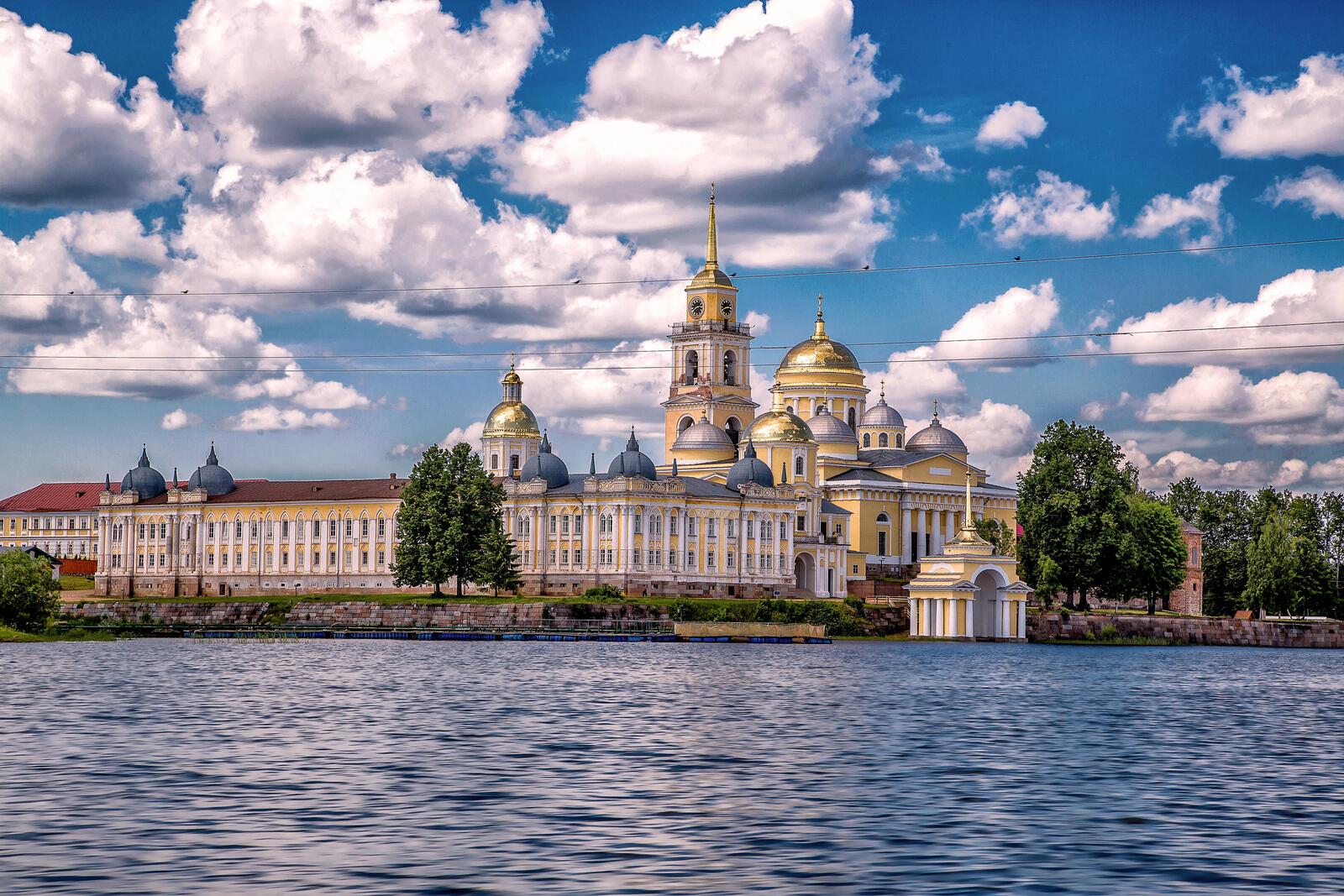 Обои Россия здание нило-столобенский монастырь на рабочий стол
