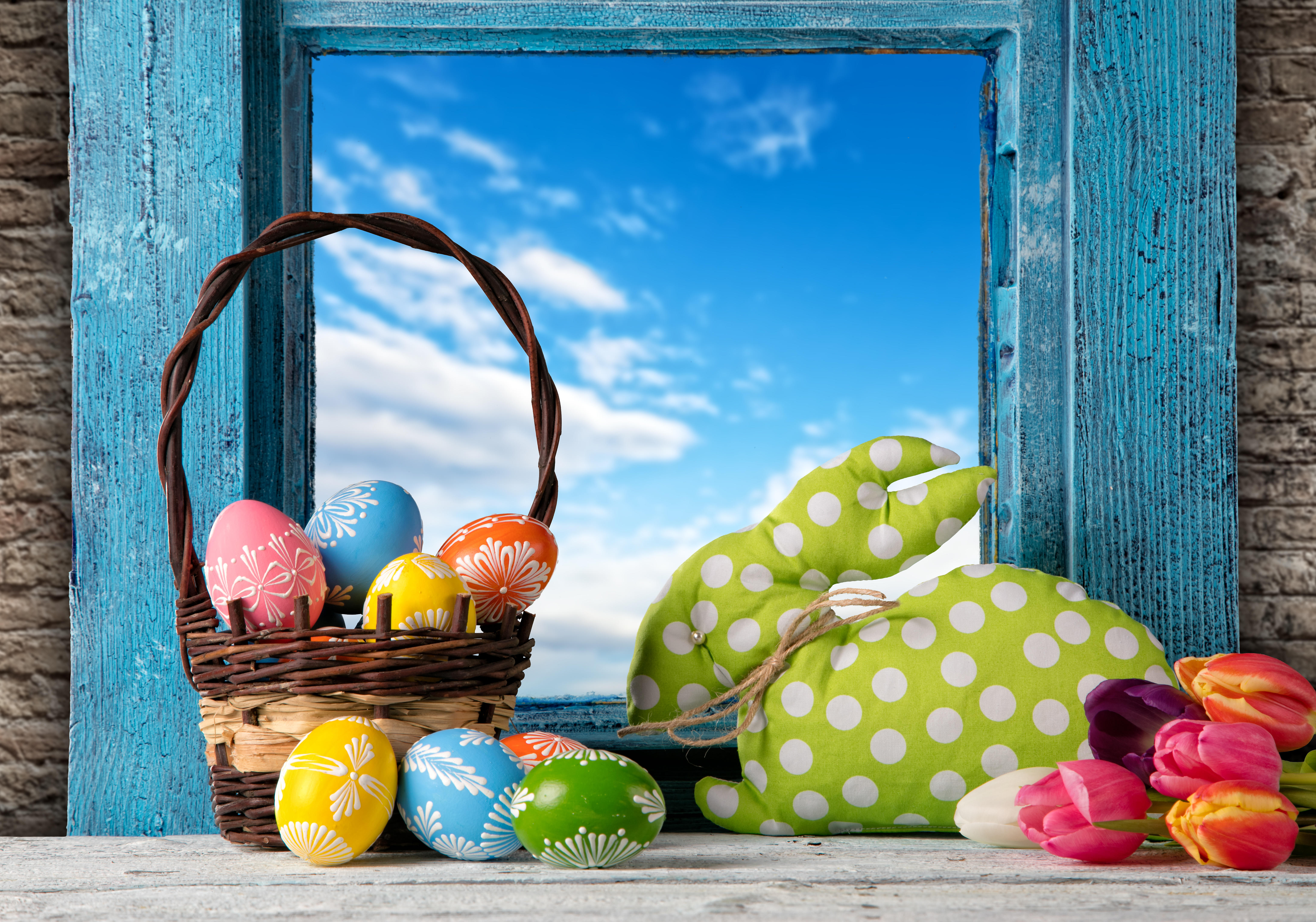 Wallpapers with a holiday of Easter spring easter on the desktop