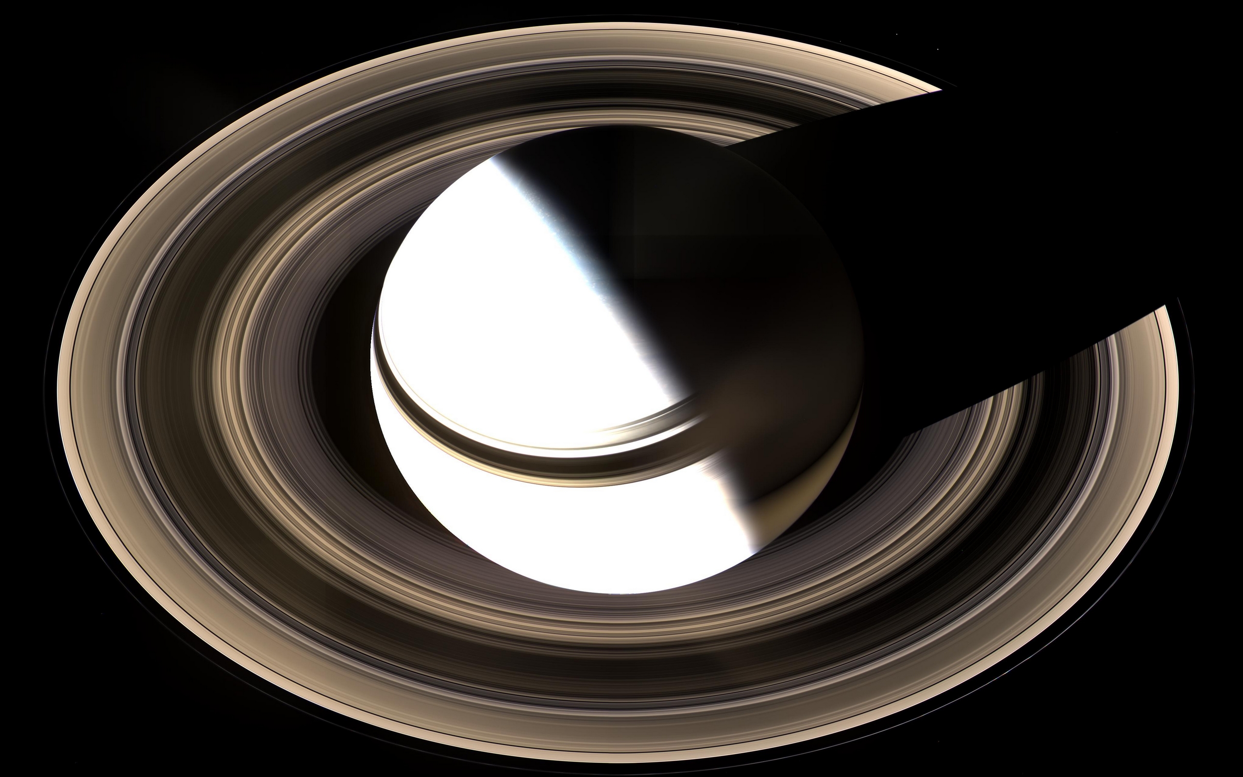 Обои Сатурн кольца реальная съемка на рабочий стол
