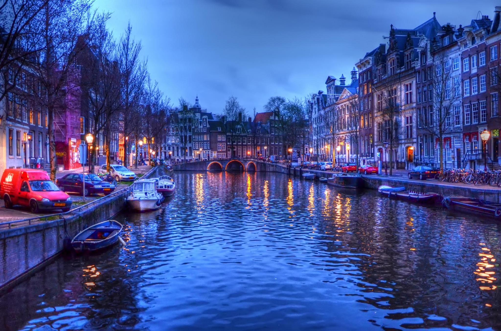 桌面上的壁纸阿姆斯特丹 河流 晚上
