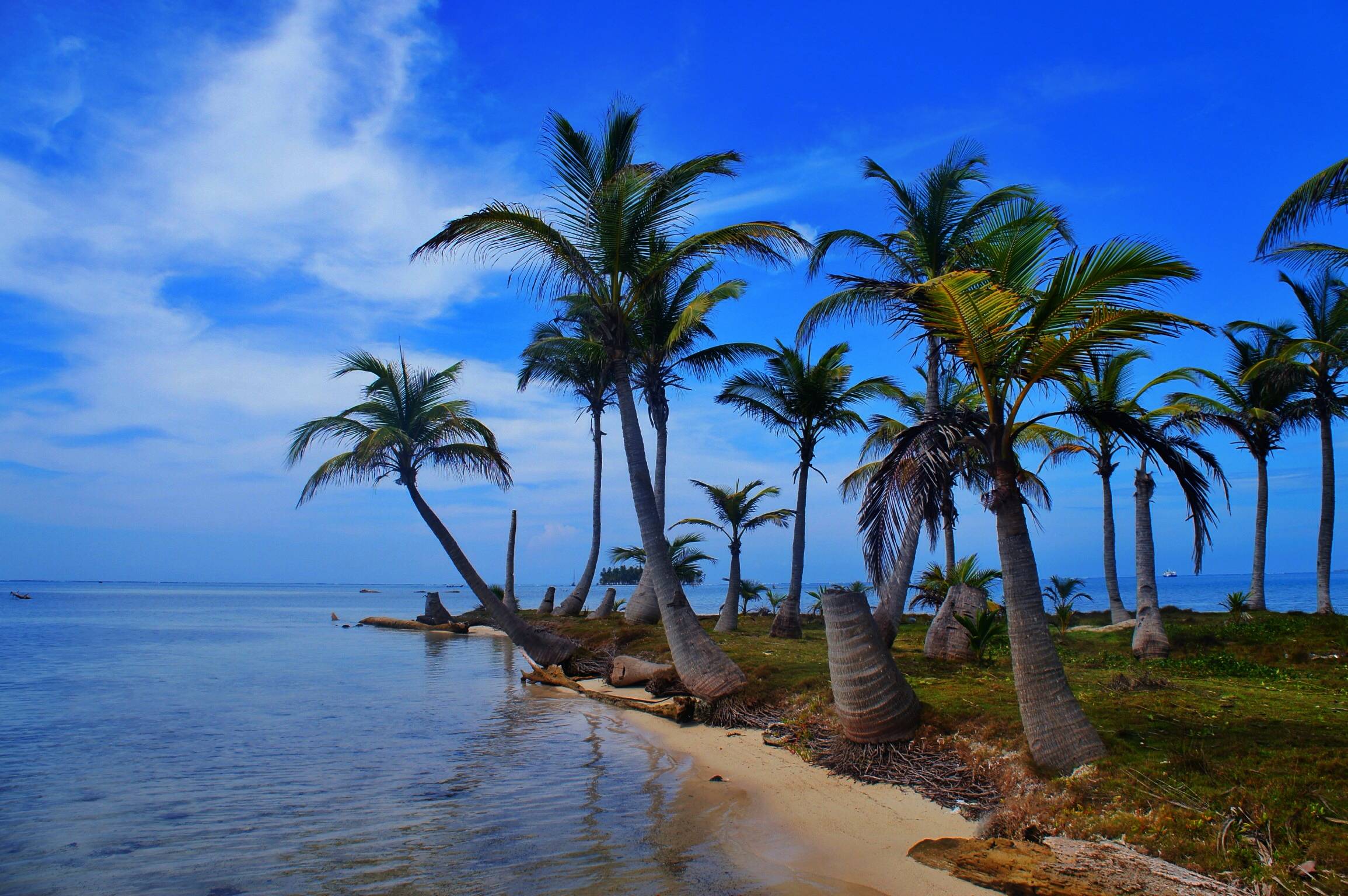 Панама остров