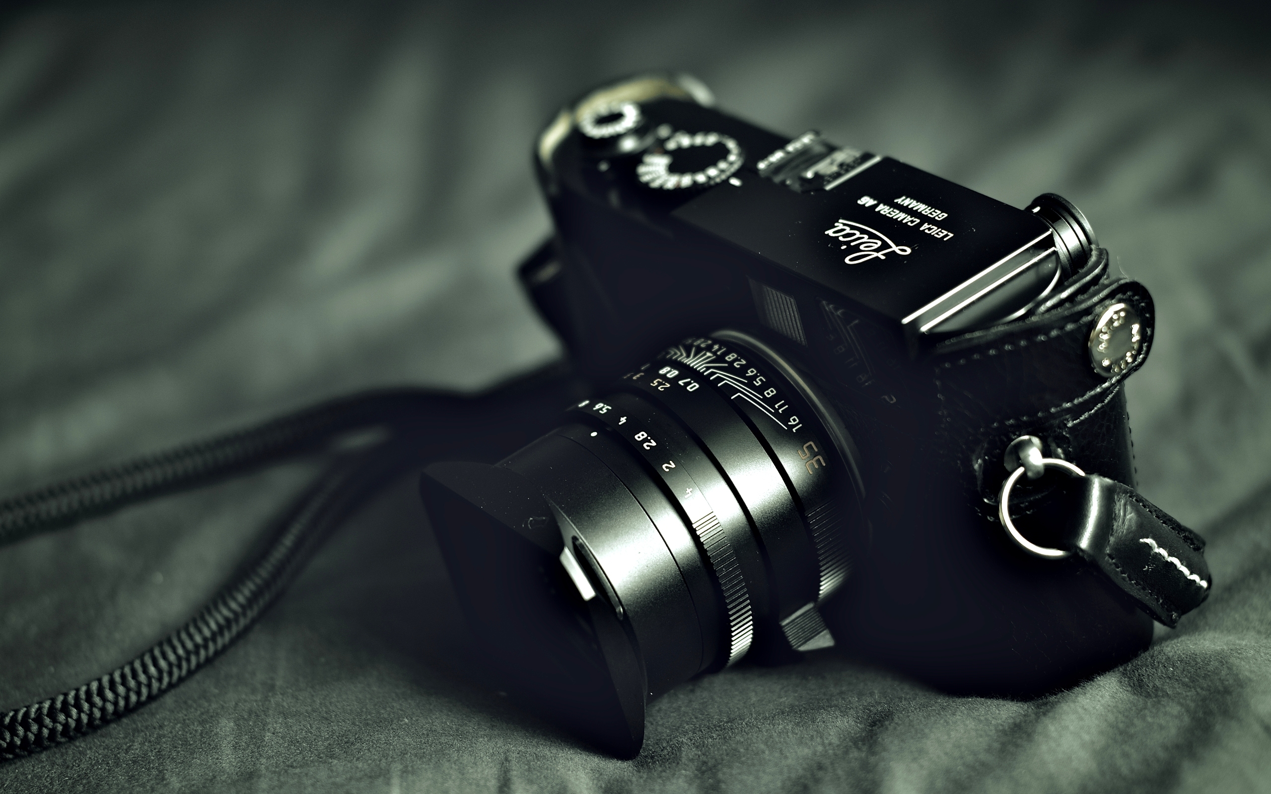 Free photo Download camera lens wallpaper to your phone for free