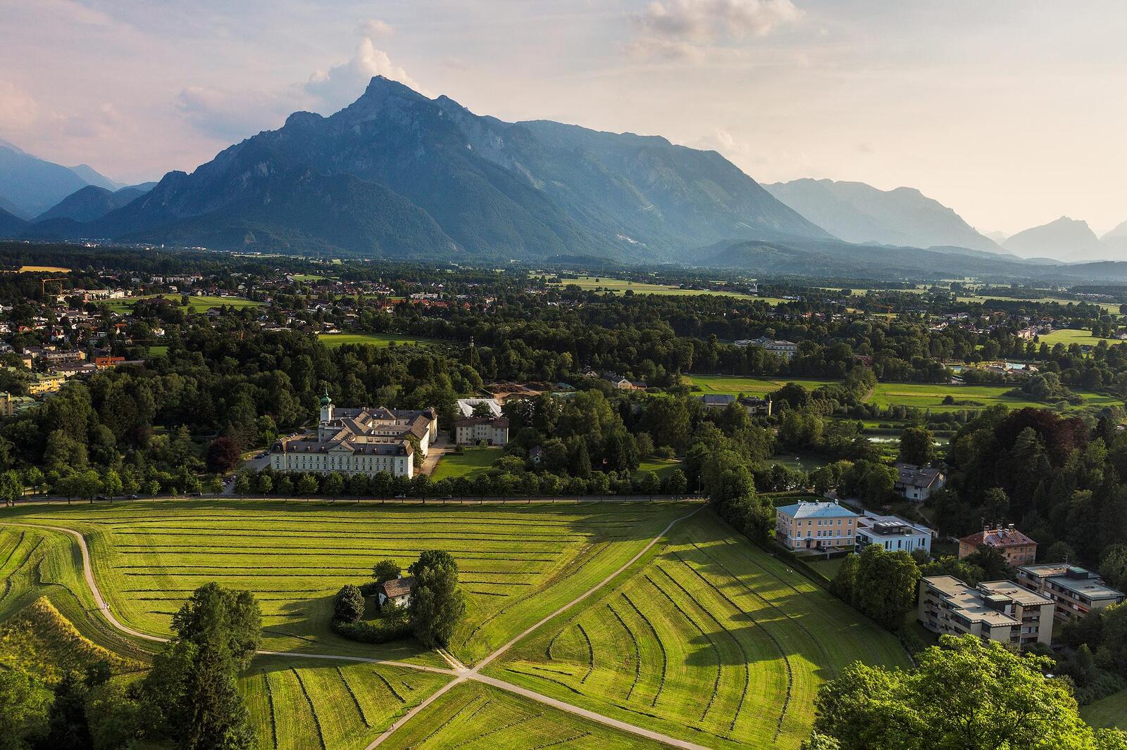 桌面上的壁纸奥地利阿尔卑斯山的景色 萨尔茨堡 地貌